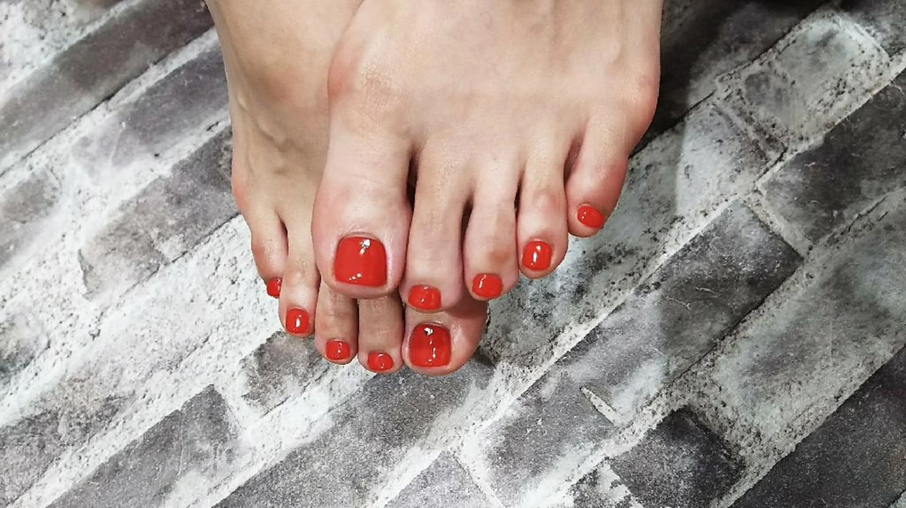 ネイル ストーンネイル フットネイル Progress Nailのネイルデザイン