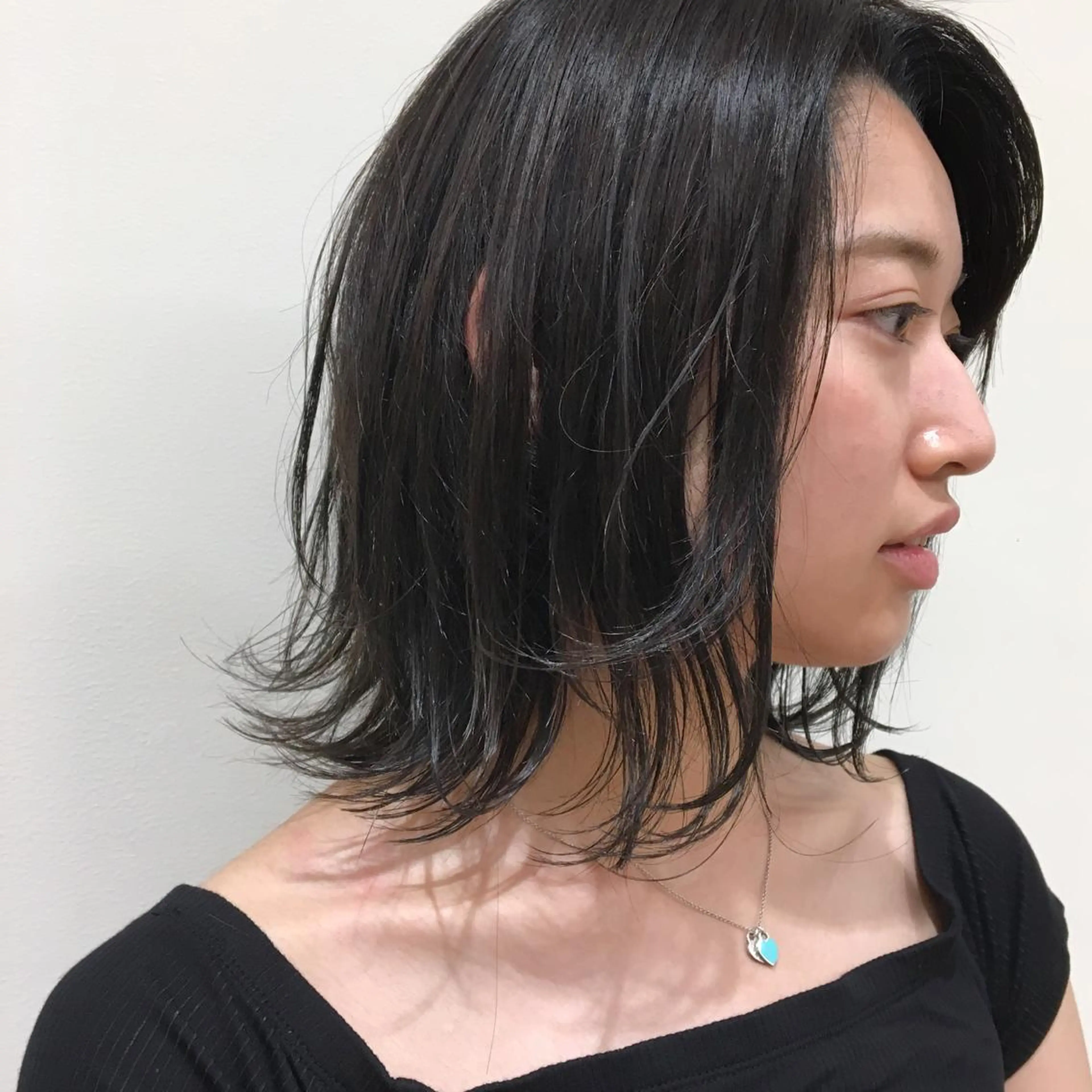 ミディアム カラー ケアブリーチ 坪井佑樹のヘアスタイル