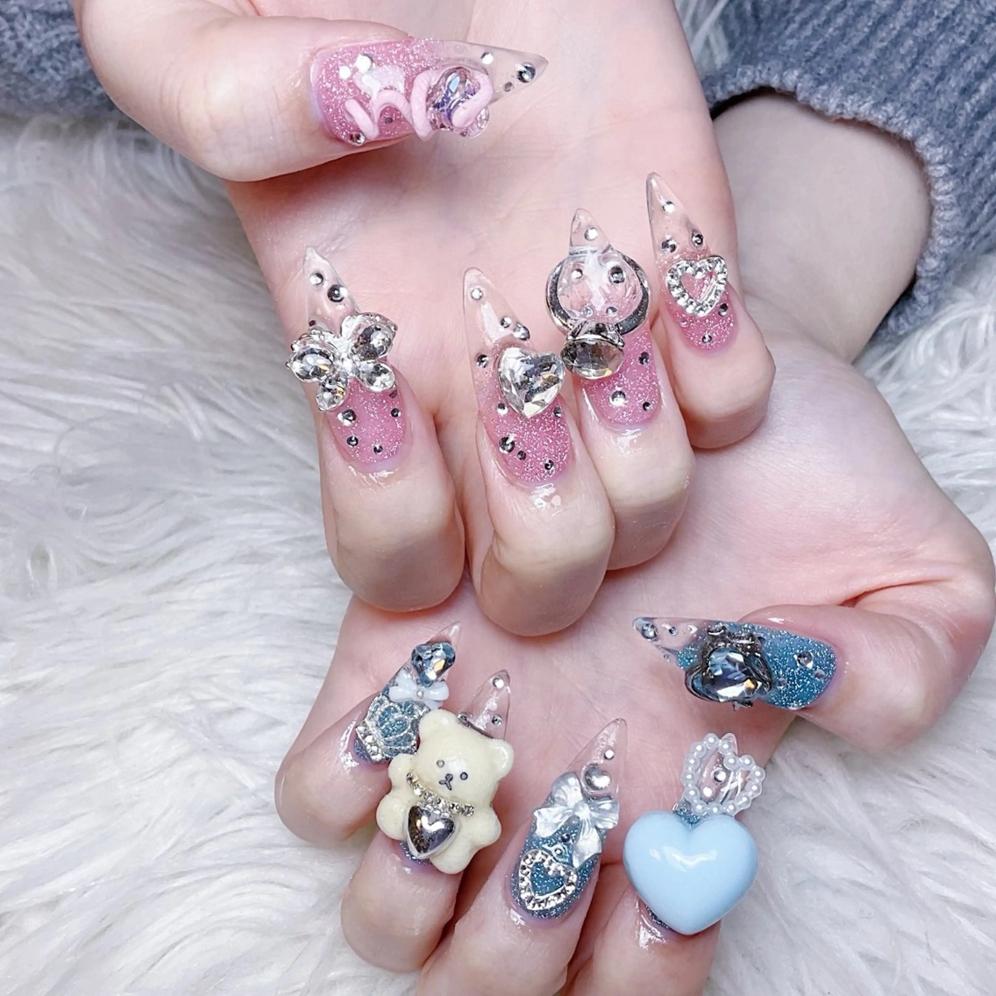 ネイル ハンドネイル 🍭Yun nail hyejin🌸のネイルデザイン