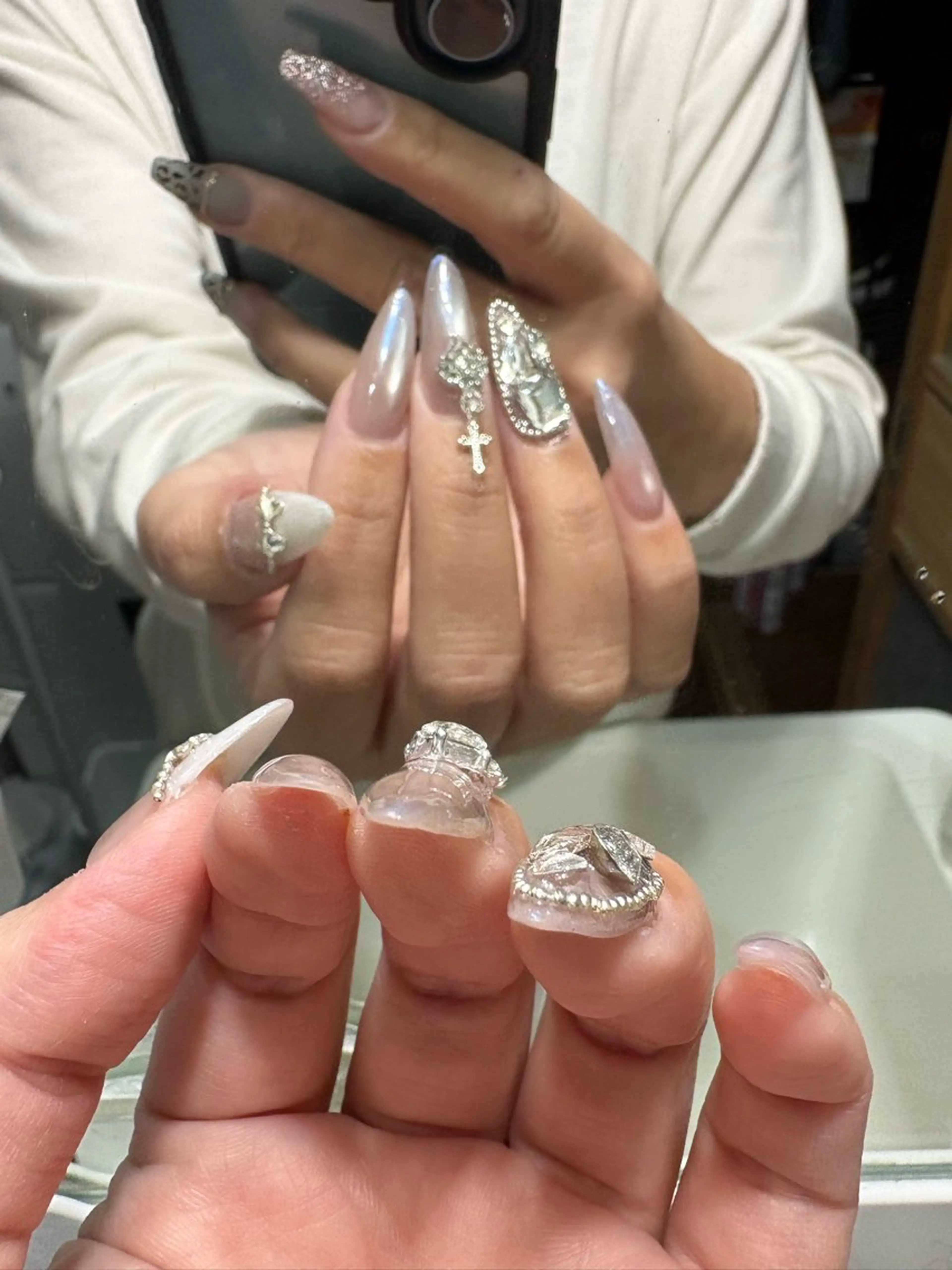 ネイル ハンドネイル ネイルサロン Roiのネイルデザイン