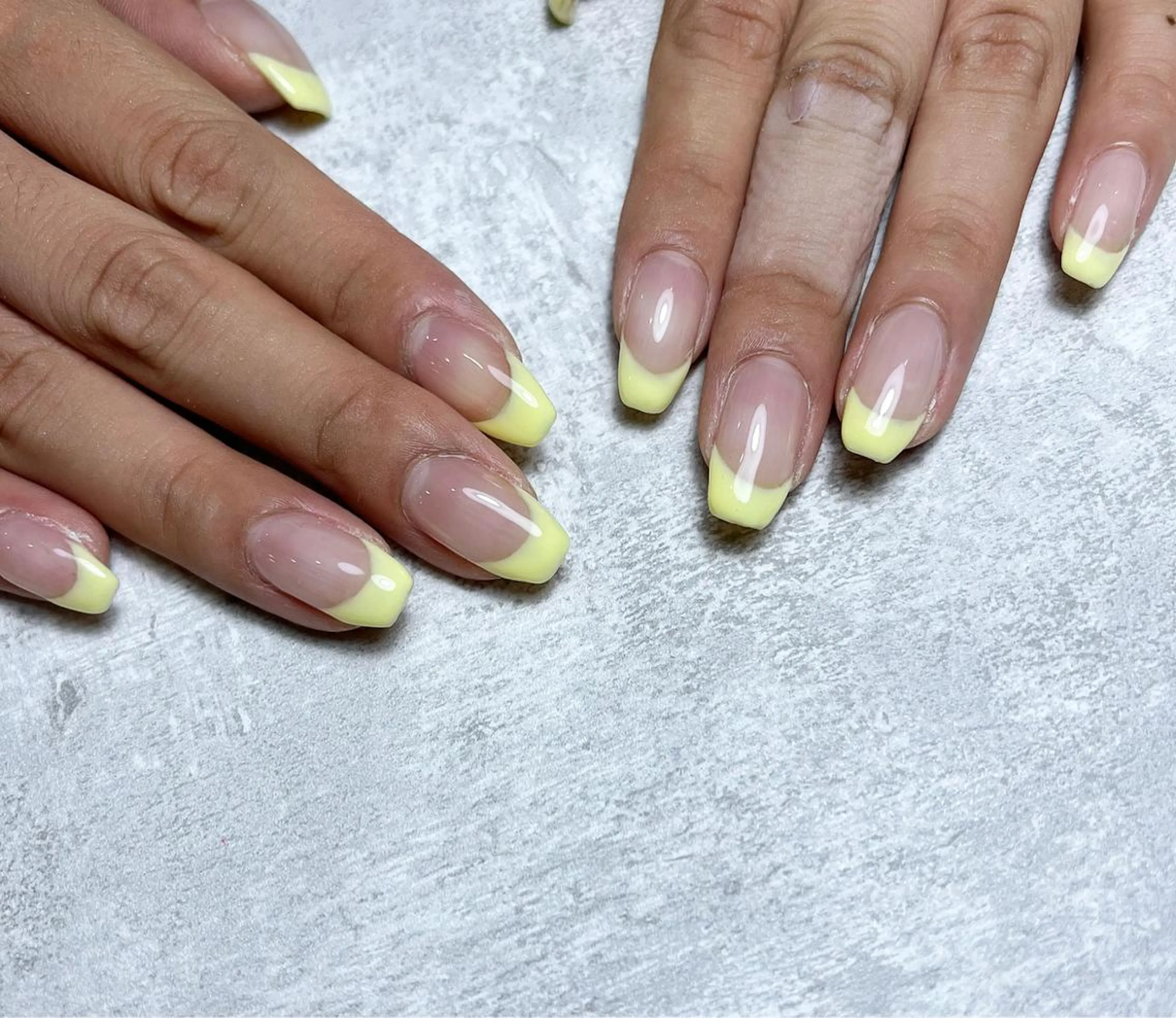 ネイル フレンチネイル 黄色 #Amin nail salonのネイルデザイン
