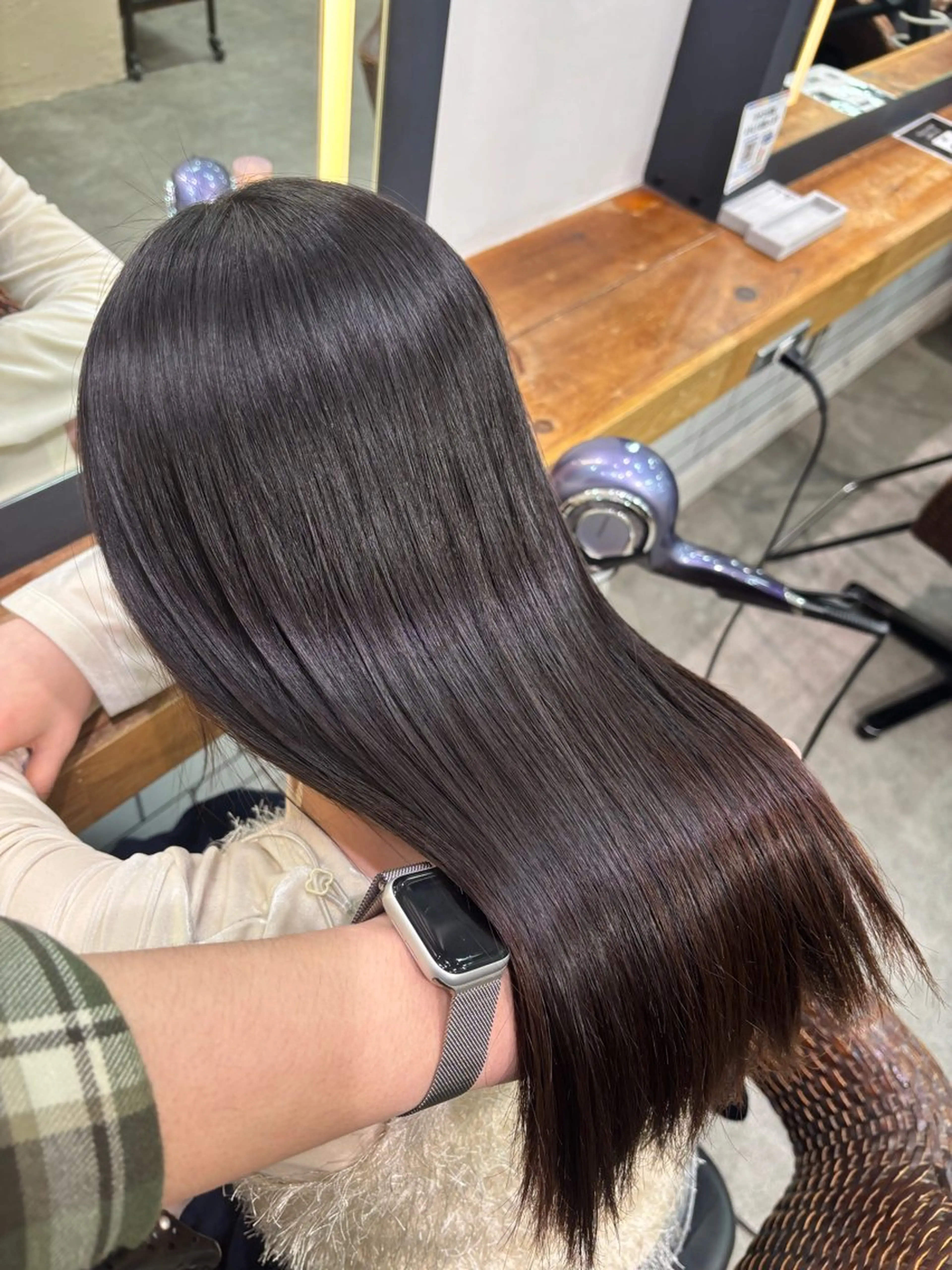 ロング 縮毛矯正 似合う赤み消しカラー ＊こうき［恵比寿］のヘアスタイル