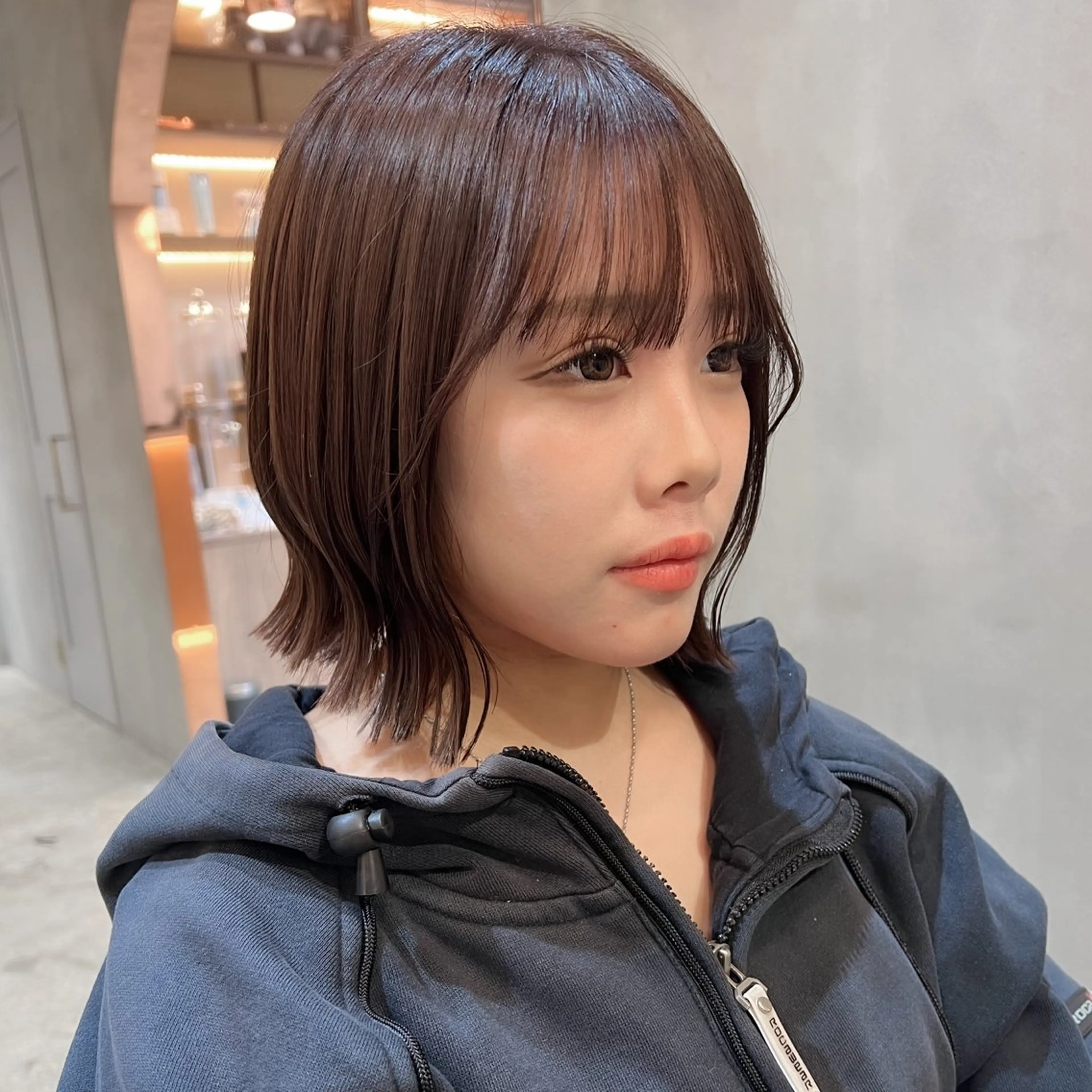 ショート カラー カット ヘアカラー トリートメント ボブ/巻ける縮毛矯正 /韓国レイヤーはなのヘアスタイル