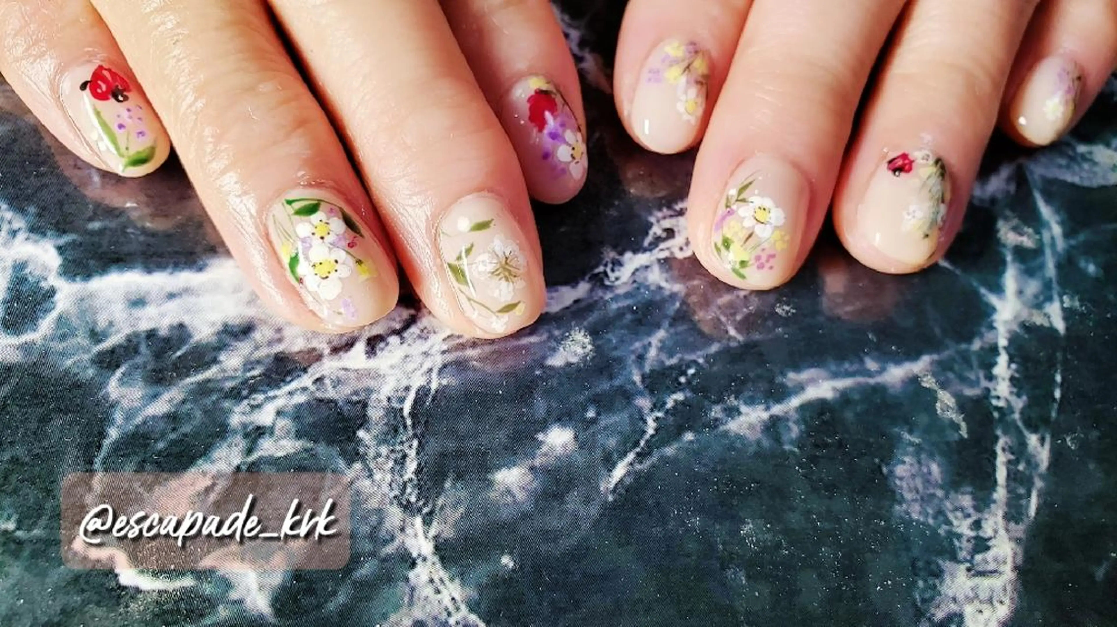 ネイル クロキ 。のネイルデザイン