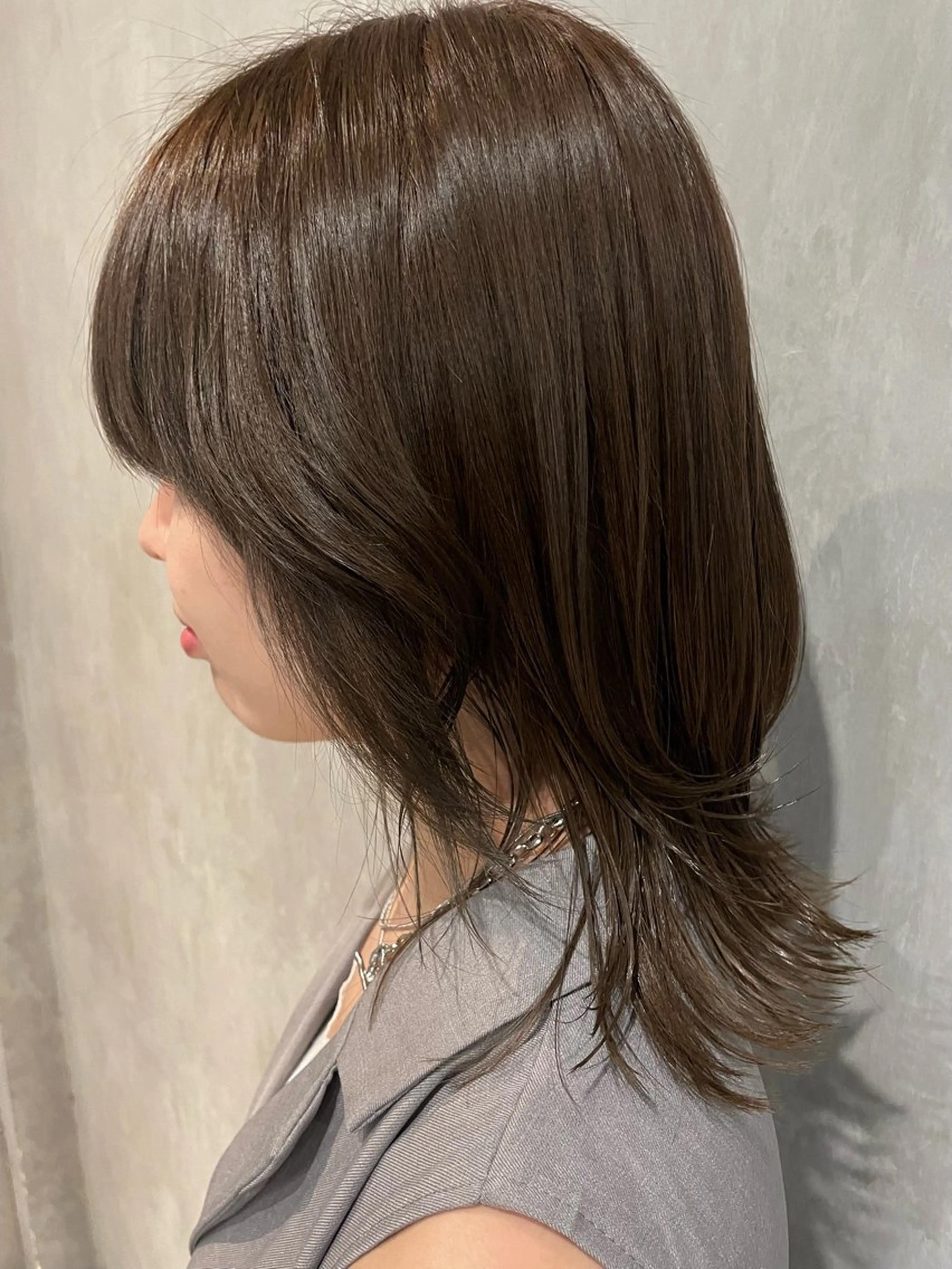 ミディアム カラー coq2f所属・岩渕 春菜のヘアスタイル