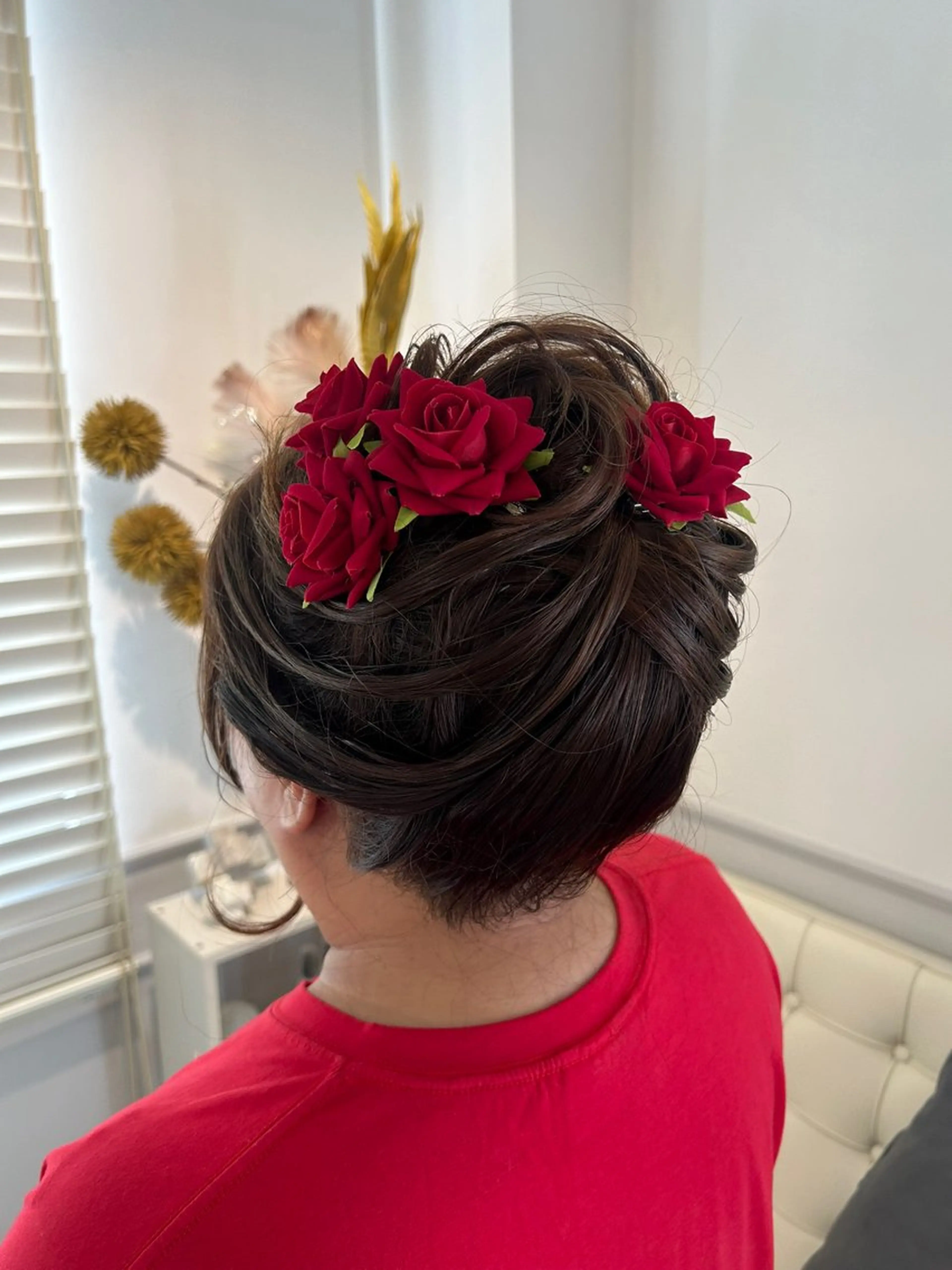 ロング ヘアアレンジ ヘアセット デザインカラー🌈 メイク💄ヒカリ🌟のヘアスタイル