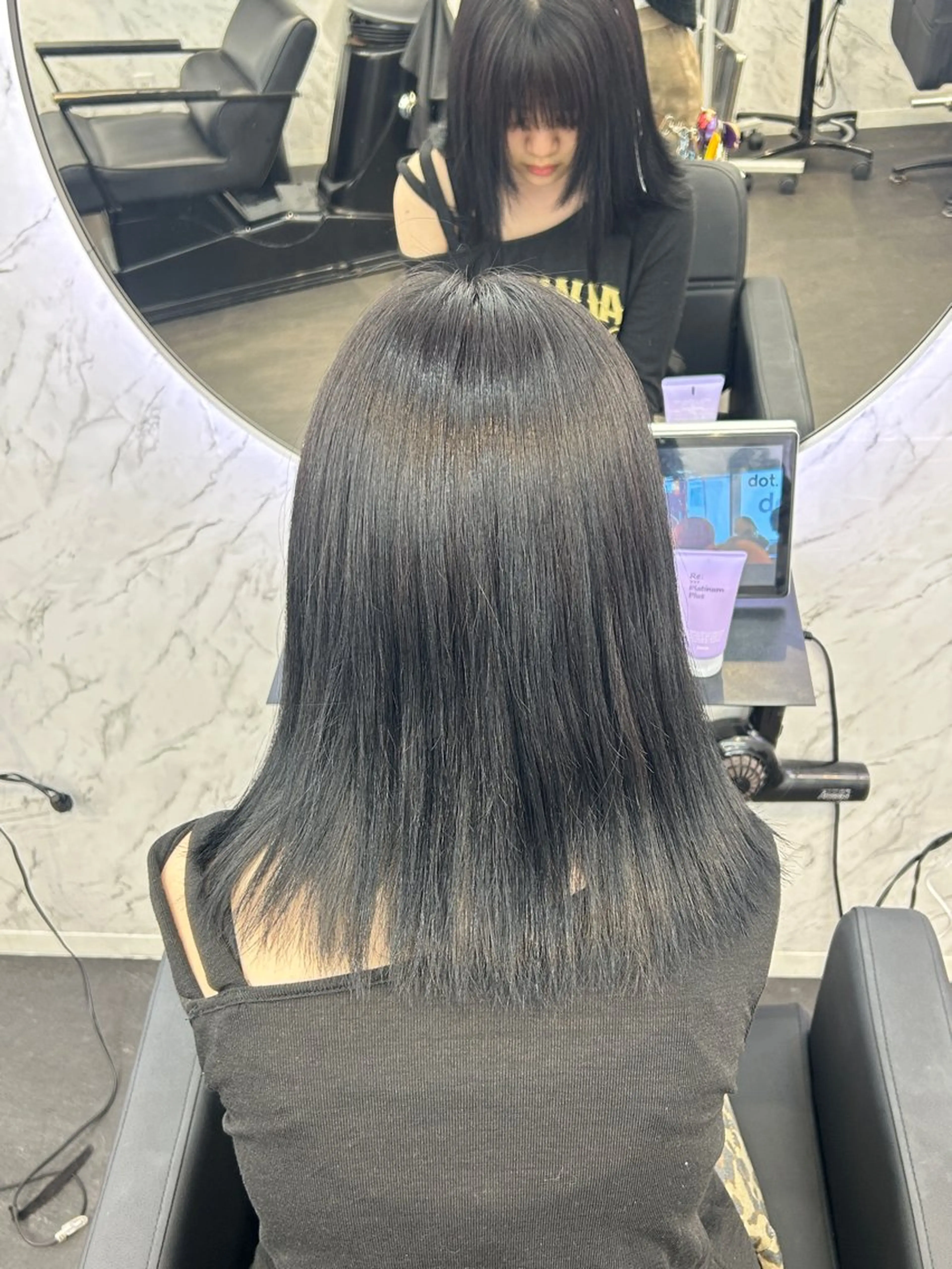 セミロング カラー 黒髪 ブリーチ ヘアカラー トリートメント カット¥1100 ✂️MIUのヘアスタイル