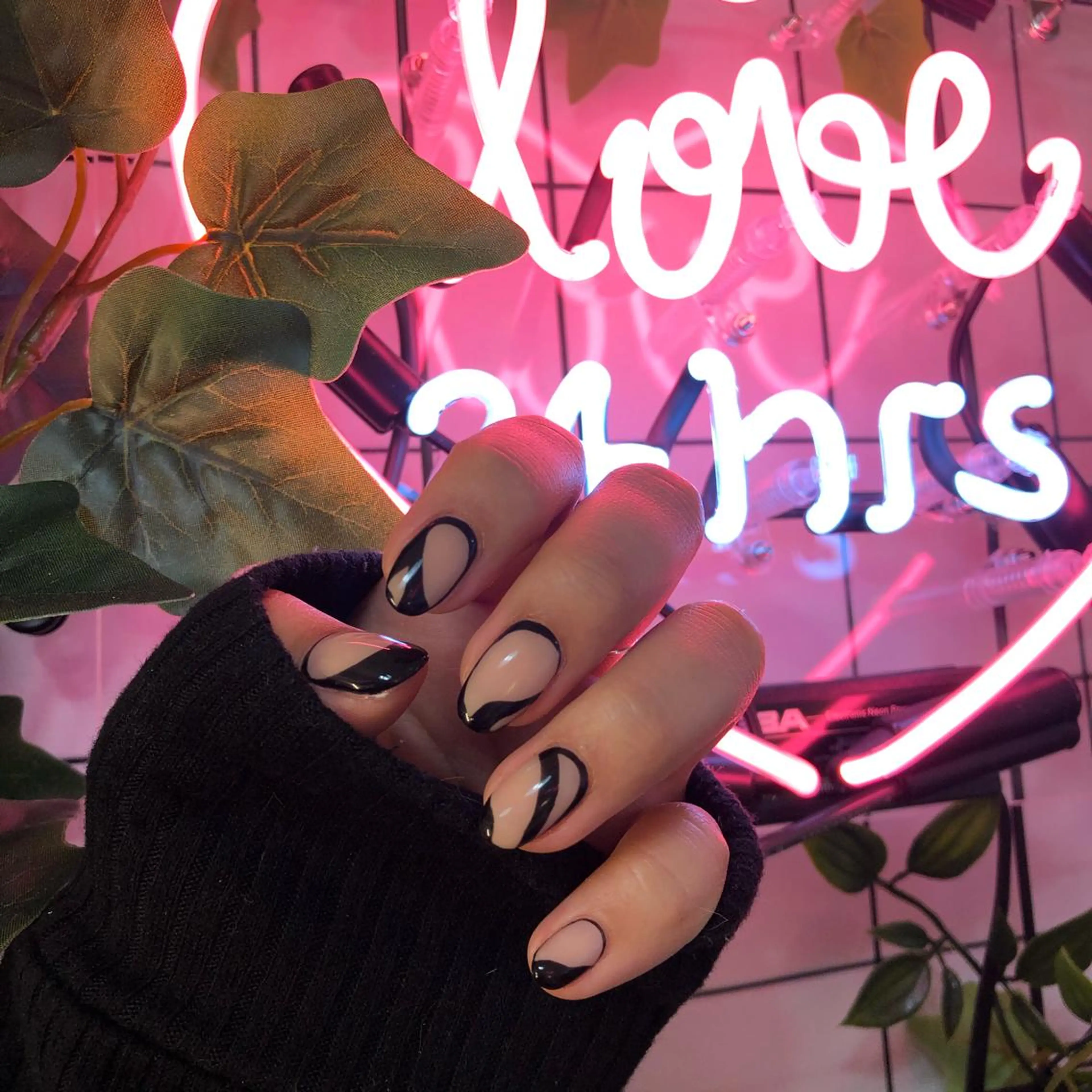 ネイル ハンドネイル パラあり！フィルイン 美フォルムのネイルデザイン