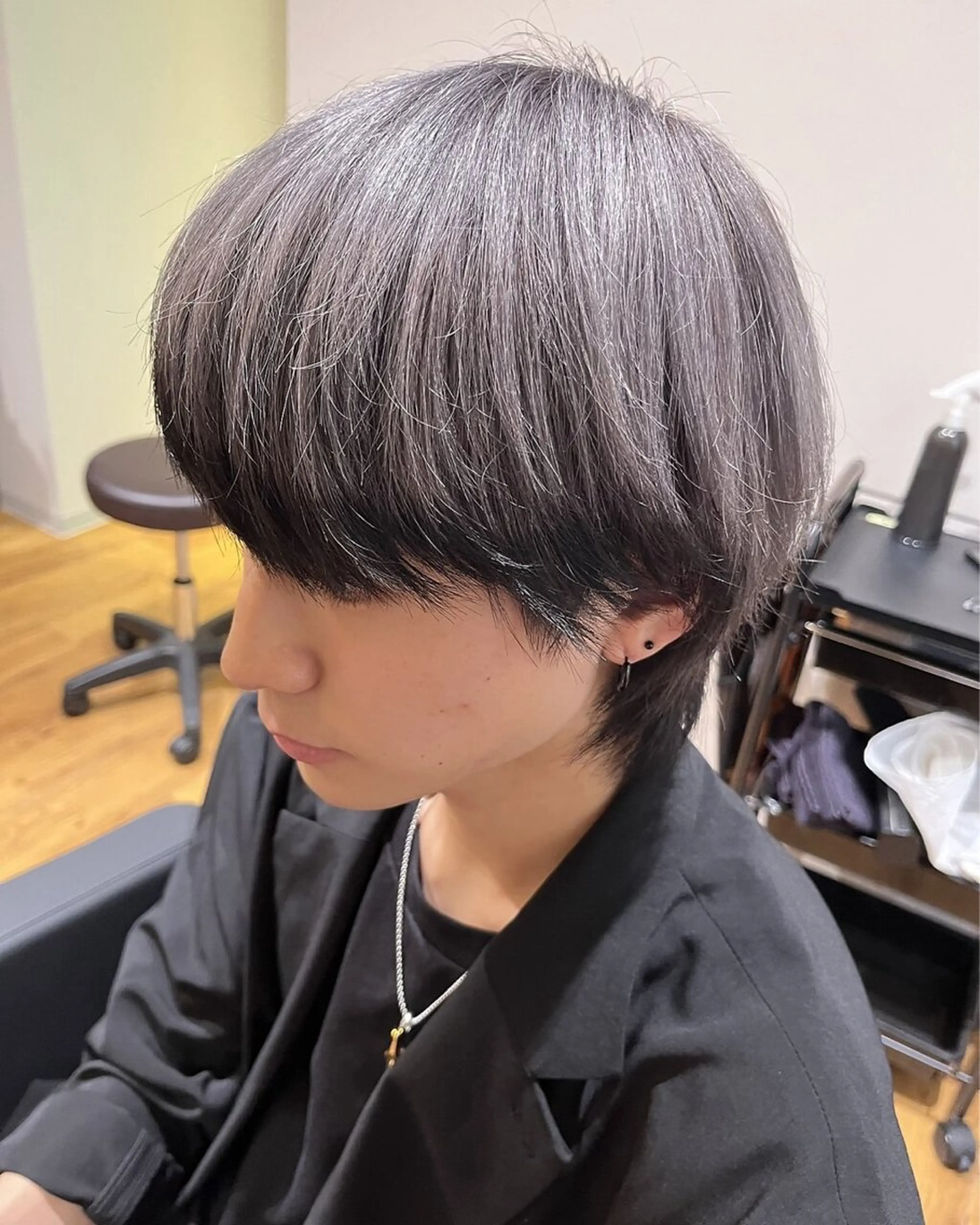 カラー 西原 愛紗のヘアスタイル