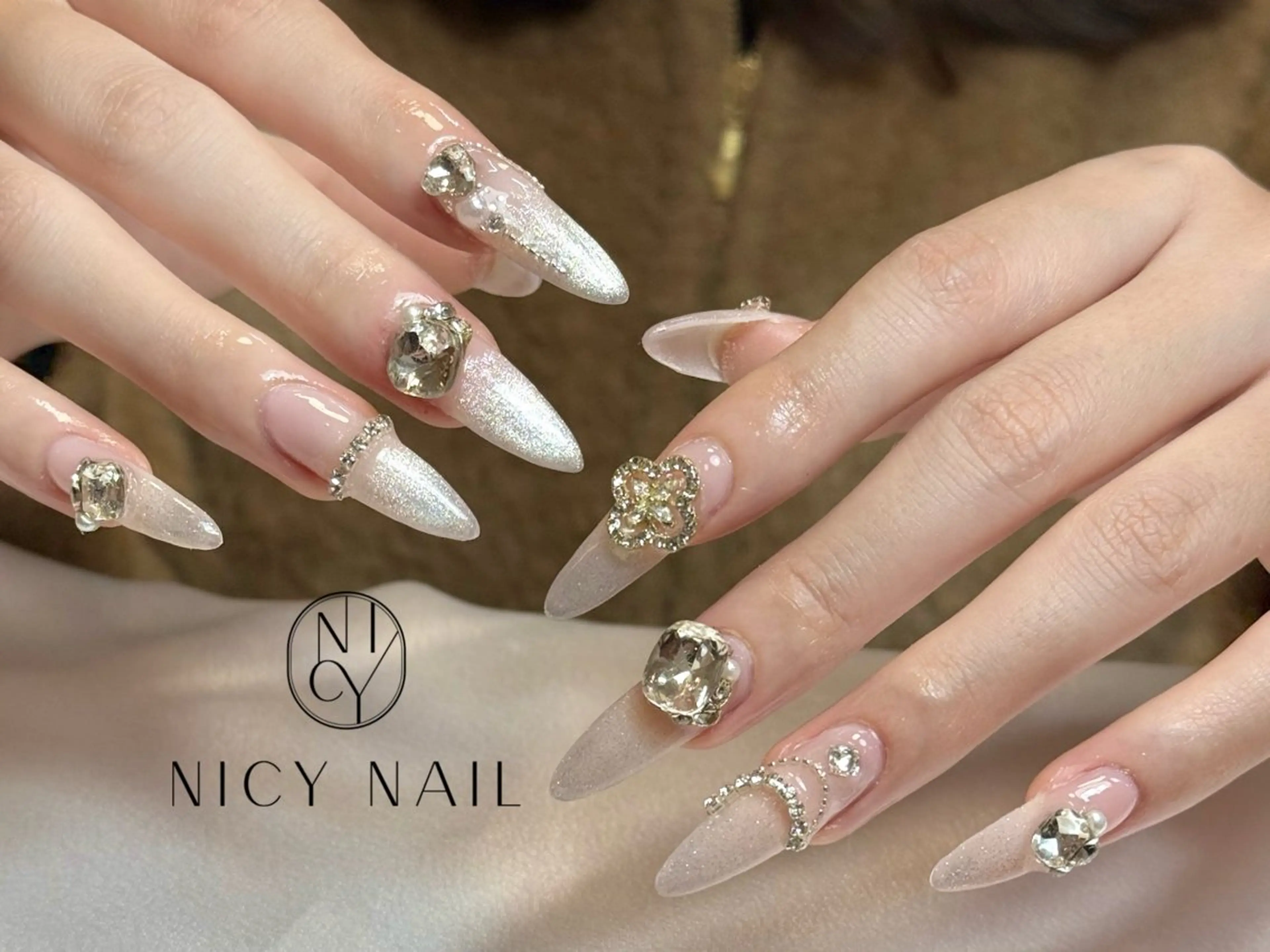 ネイル アートネイル オーロラネイル ブルー チークネイル フットネイル ハンドネイル NICY NAIL 池袋のネイルデザイン