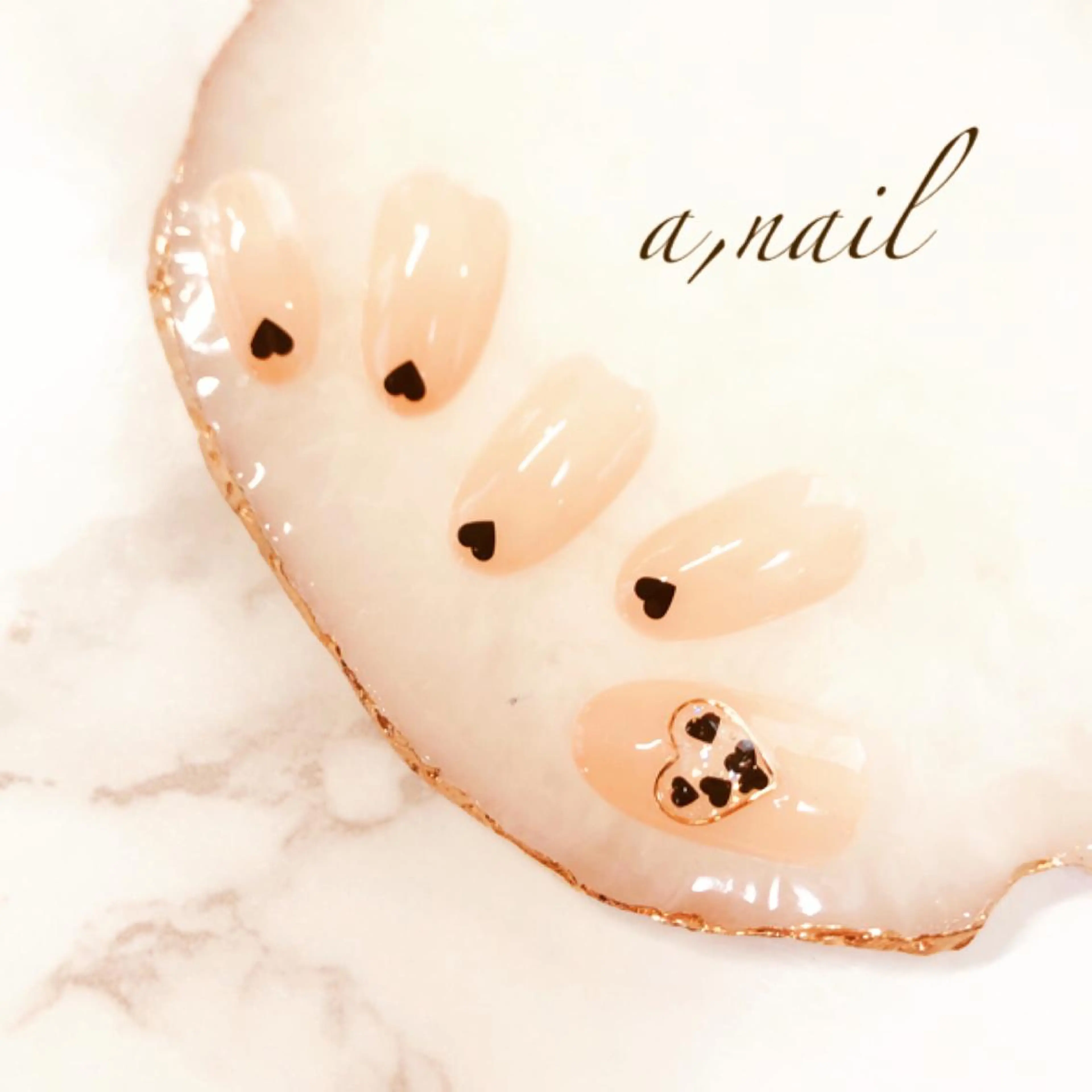 ネイル フットネイル ジェルネイル グラデーション ハート オフィスネイル ハンドネイル ネイルサロン エーネイルのネイルデザイン