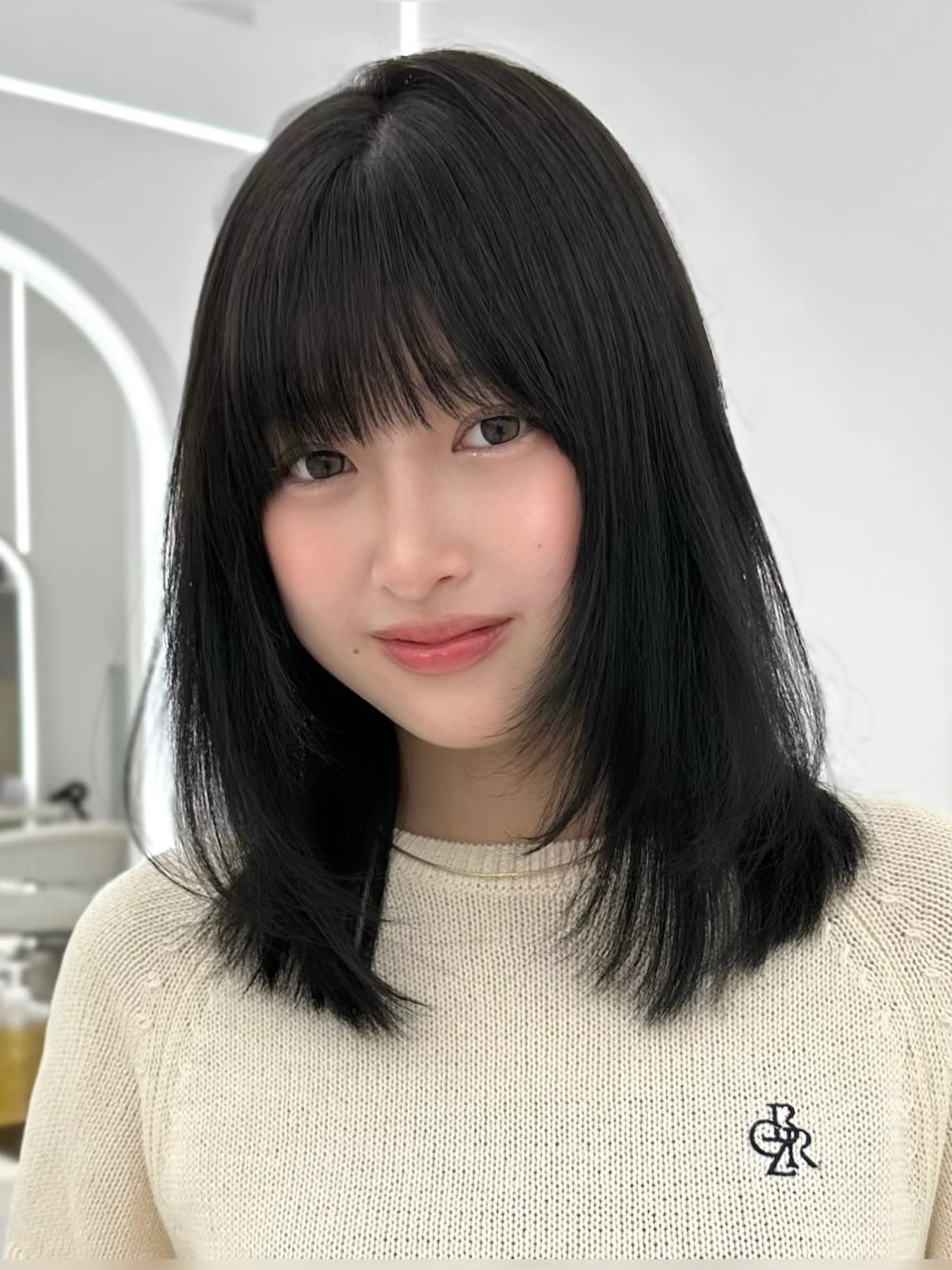 似合わせカット＋酸性ストレート🤍の写真