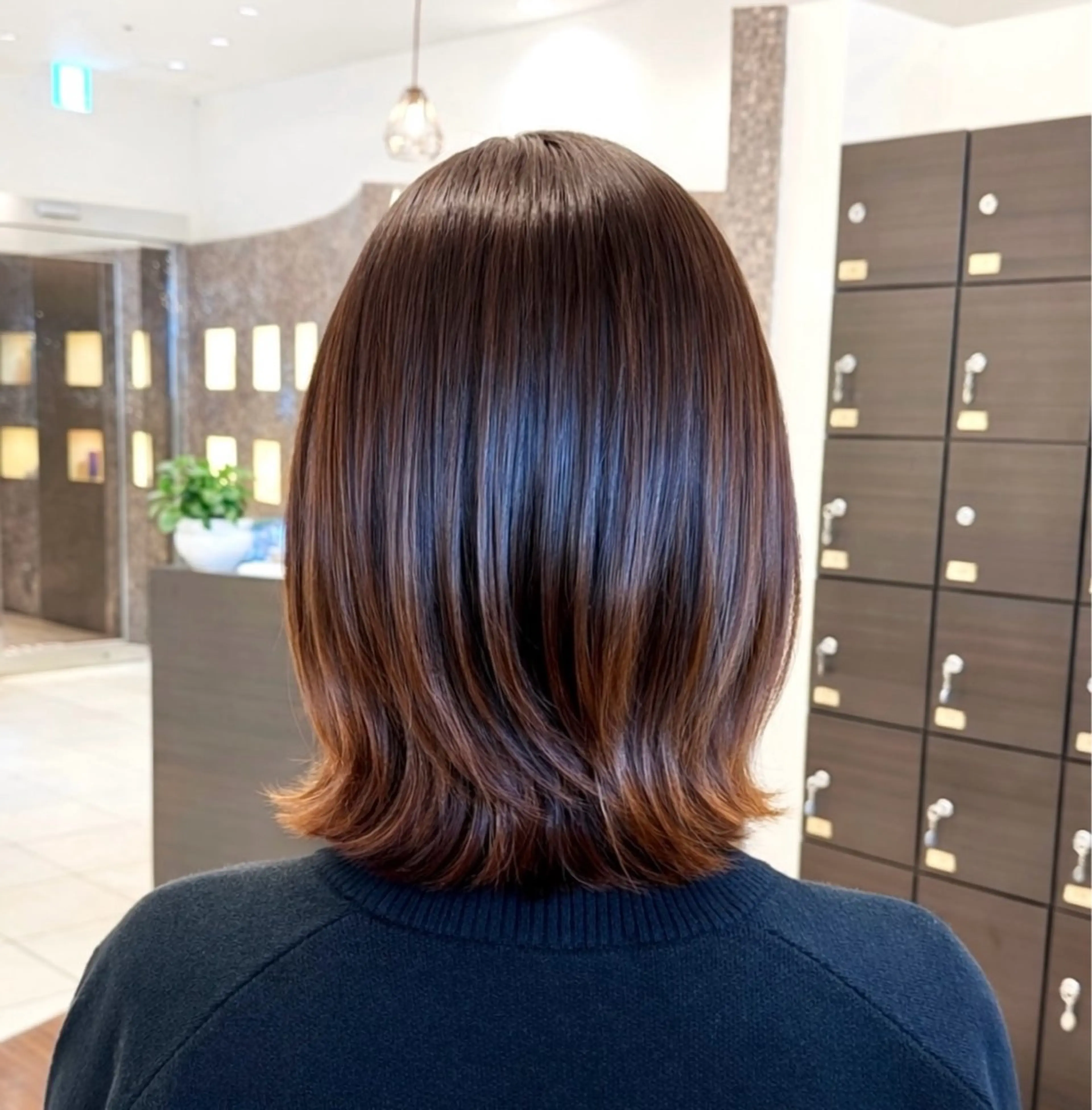 ミディアム visage ももかのヘアスタイル