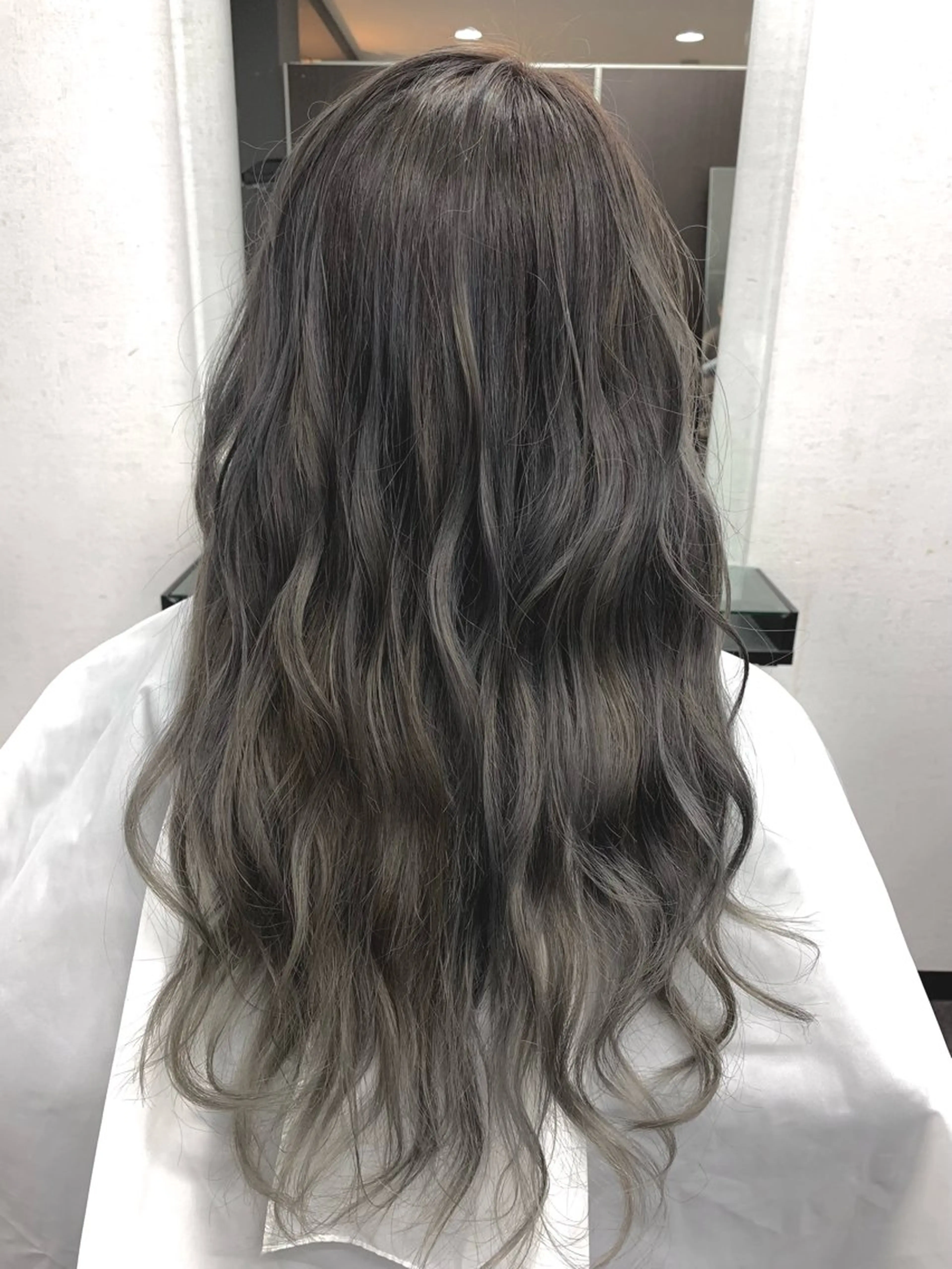 ロング カラー 神野 洸都のヘアスタイル