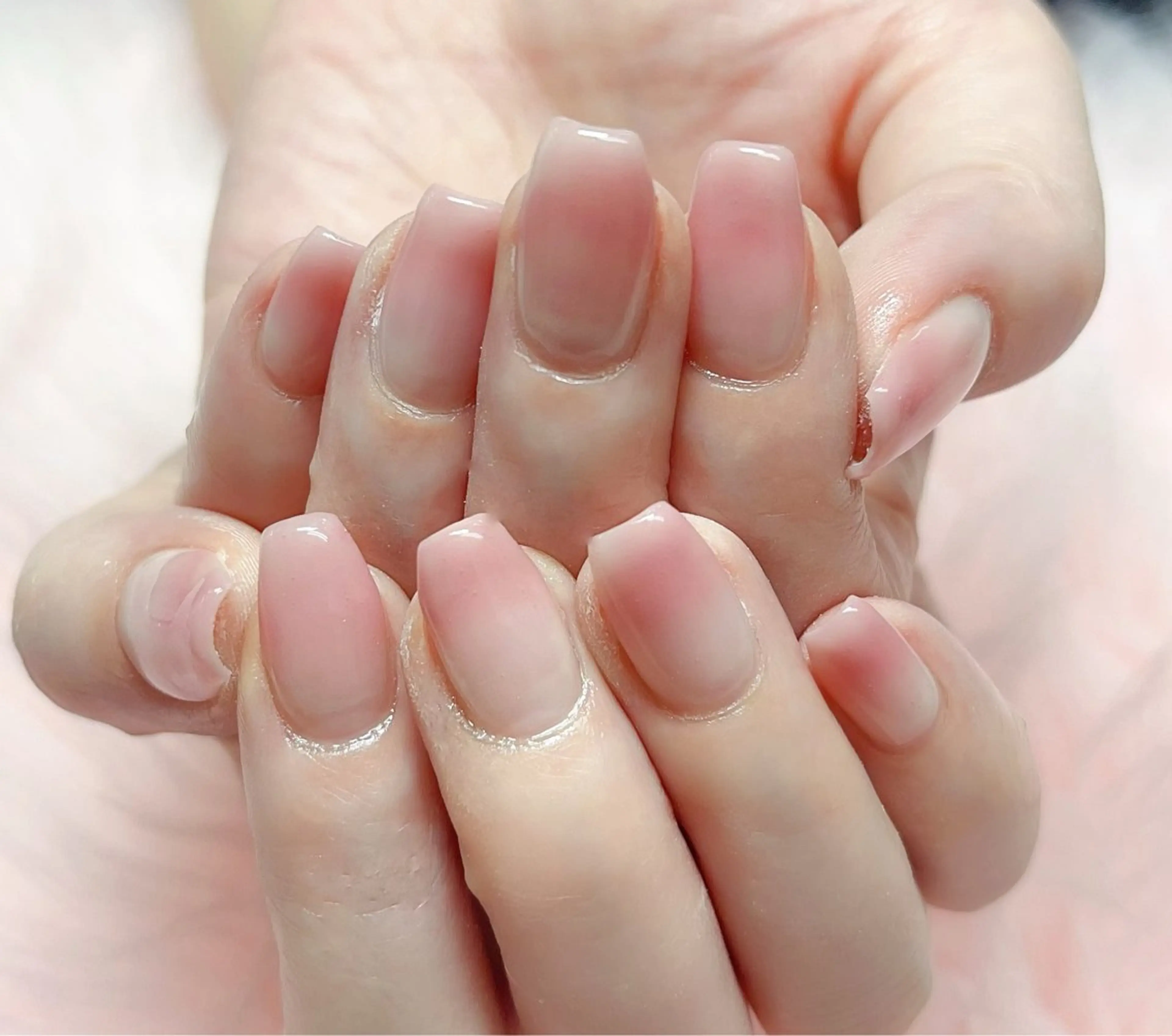 ネイル ハンドネイル MoonNail ユリ🌸のネイルデザイン