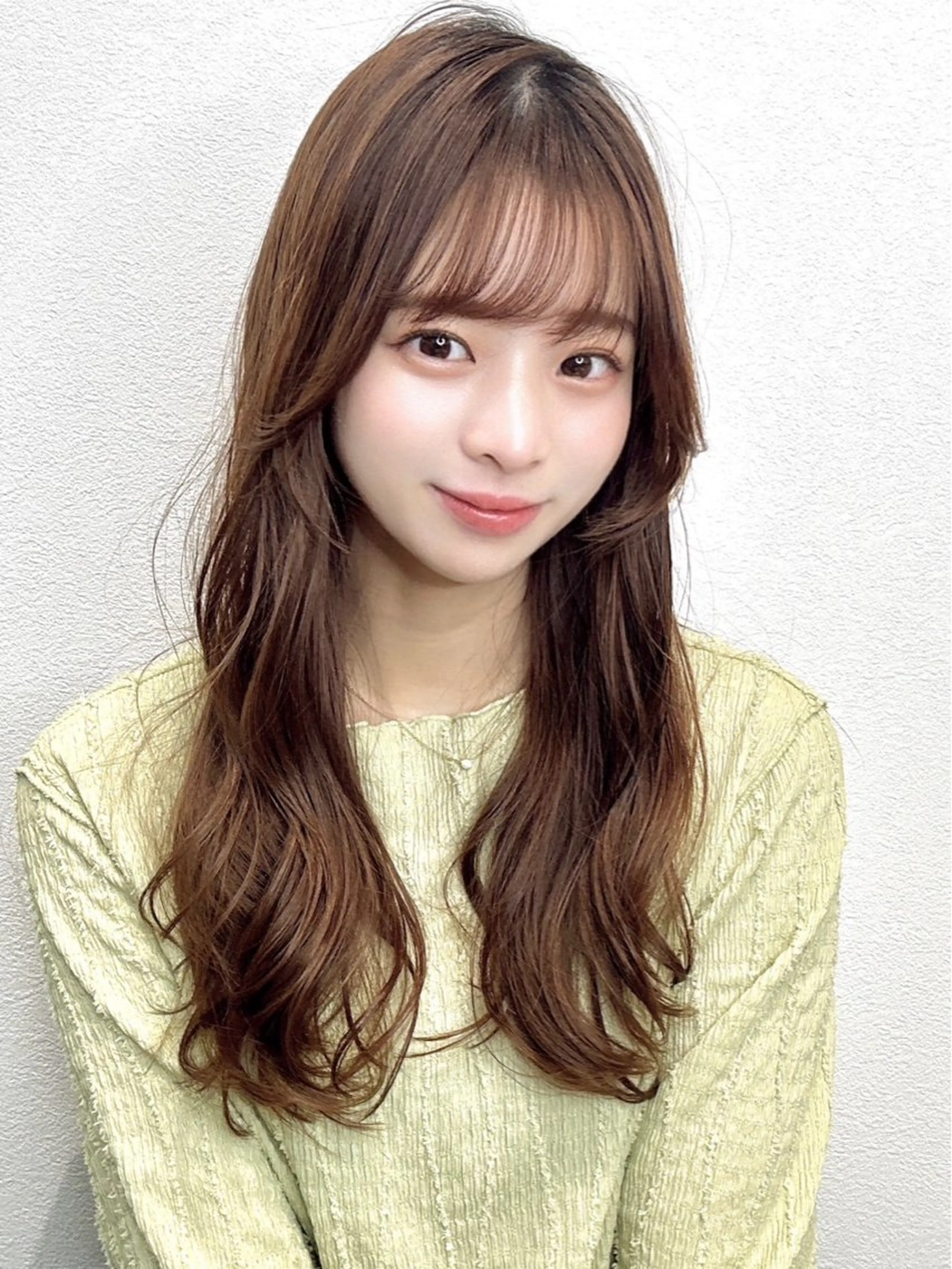 ロング 宮本 琴音のヘアスタイル