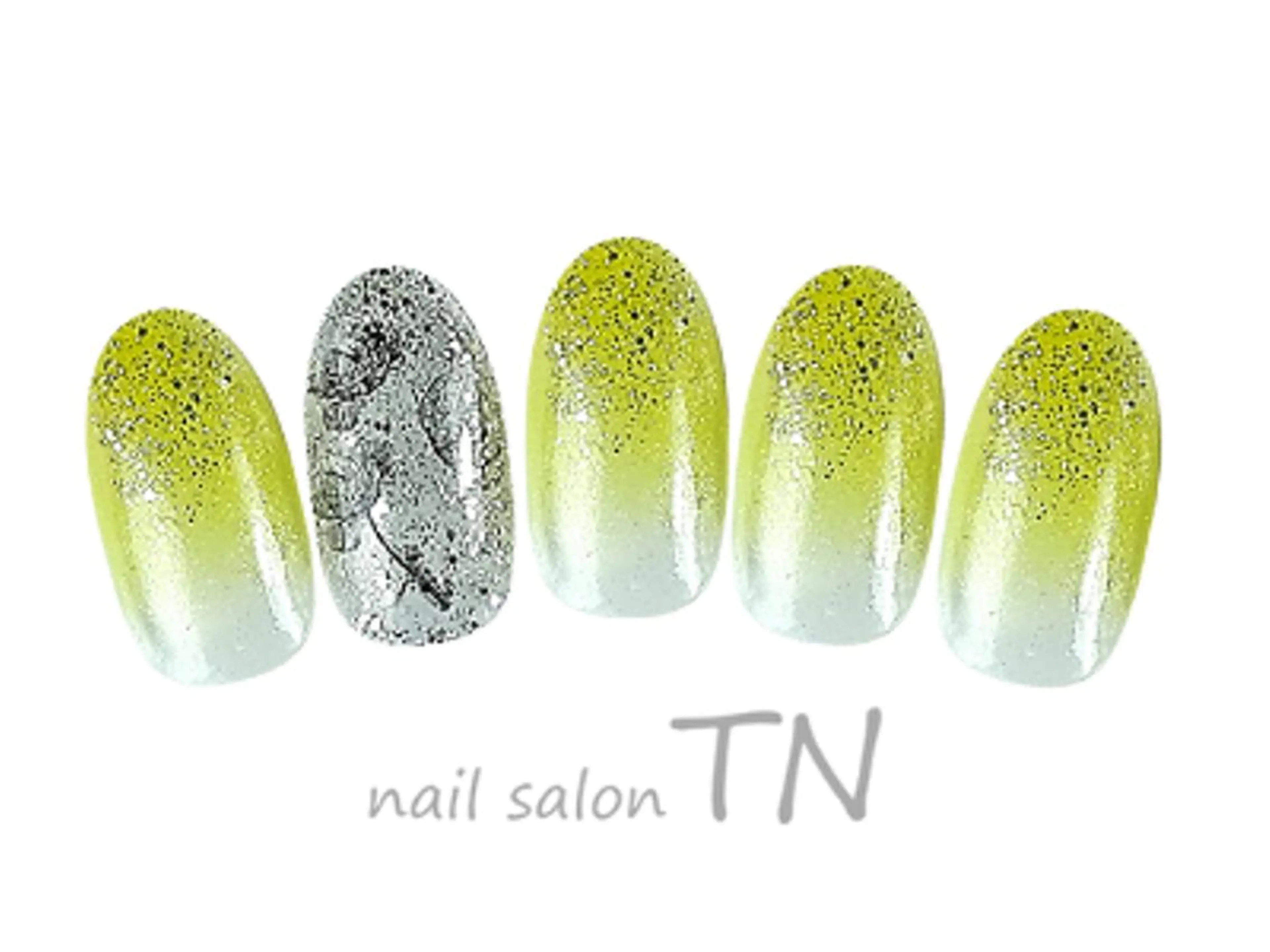 ネイル 中島 実穂のネイルデザイン