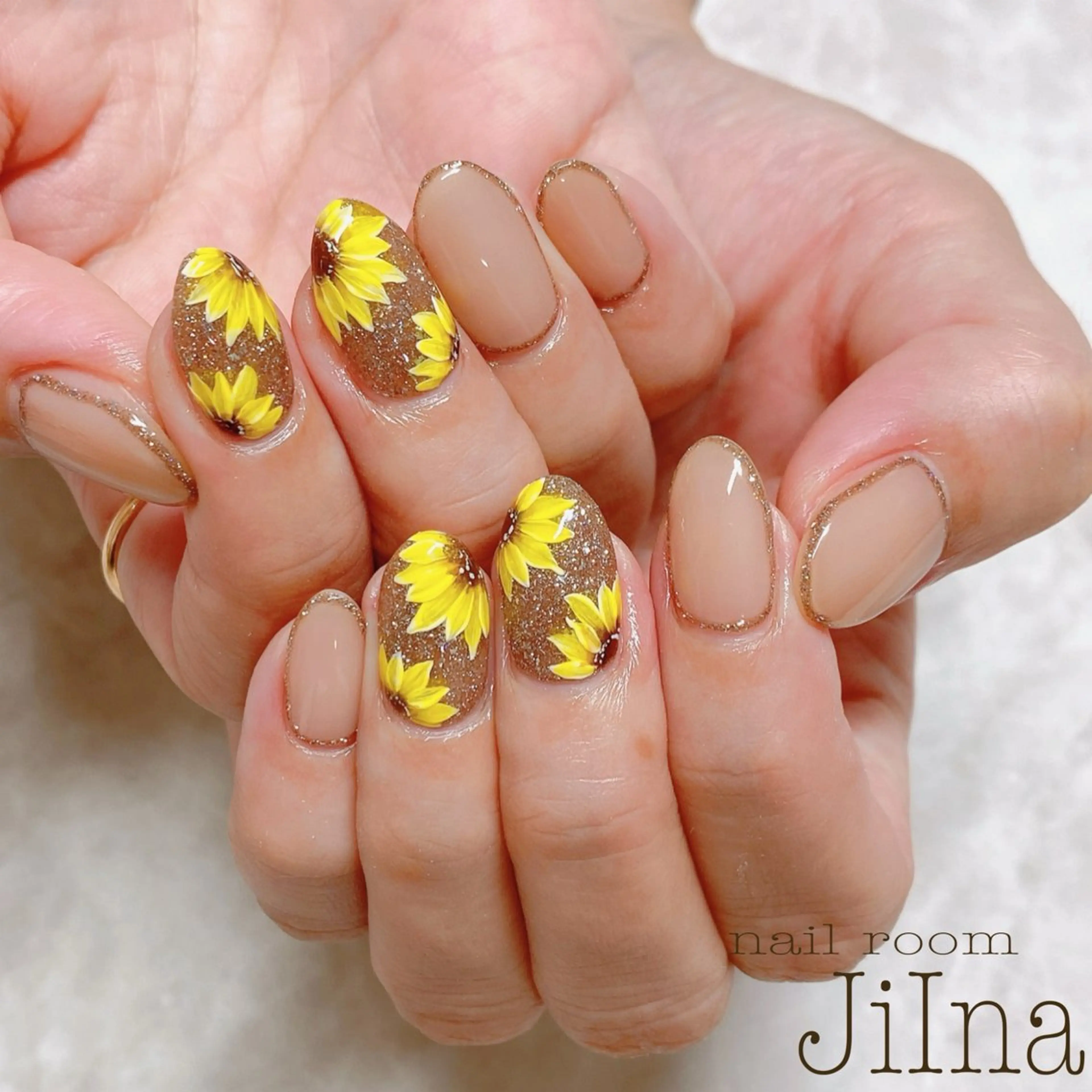 ネイル JiIna nailのネイルデザイン