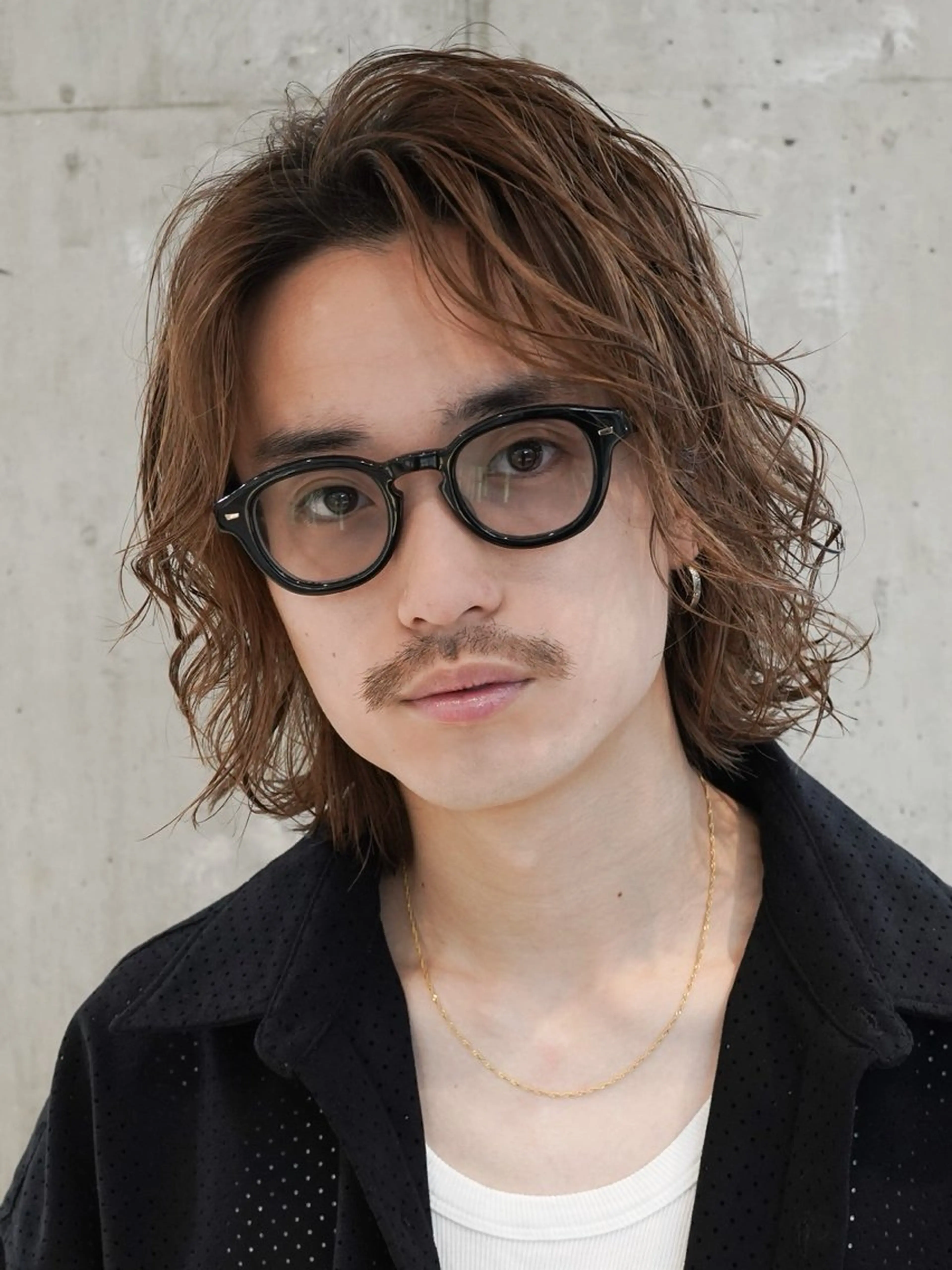 ミディアム メンズ ミディアムパーマ フェザーパーマ マッシュ メンズパーマ 学生（メンズ向け） fifth/原宿/ シャドウパーマ/カズのヘアスタイル