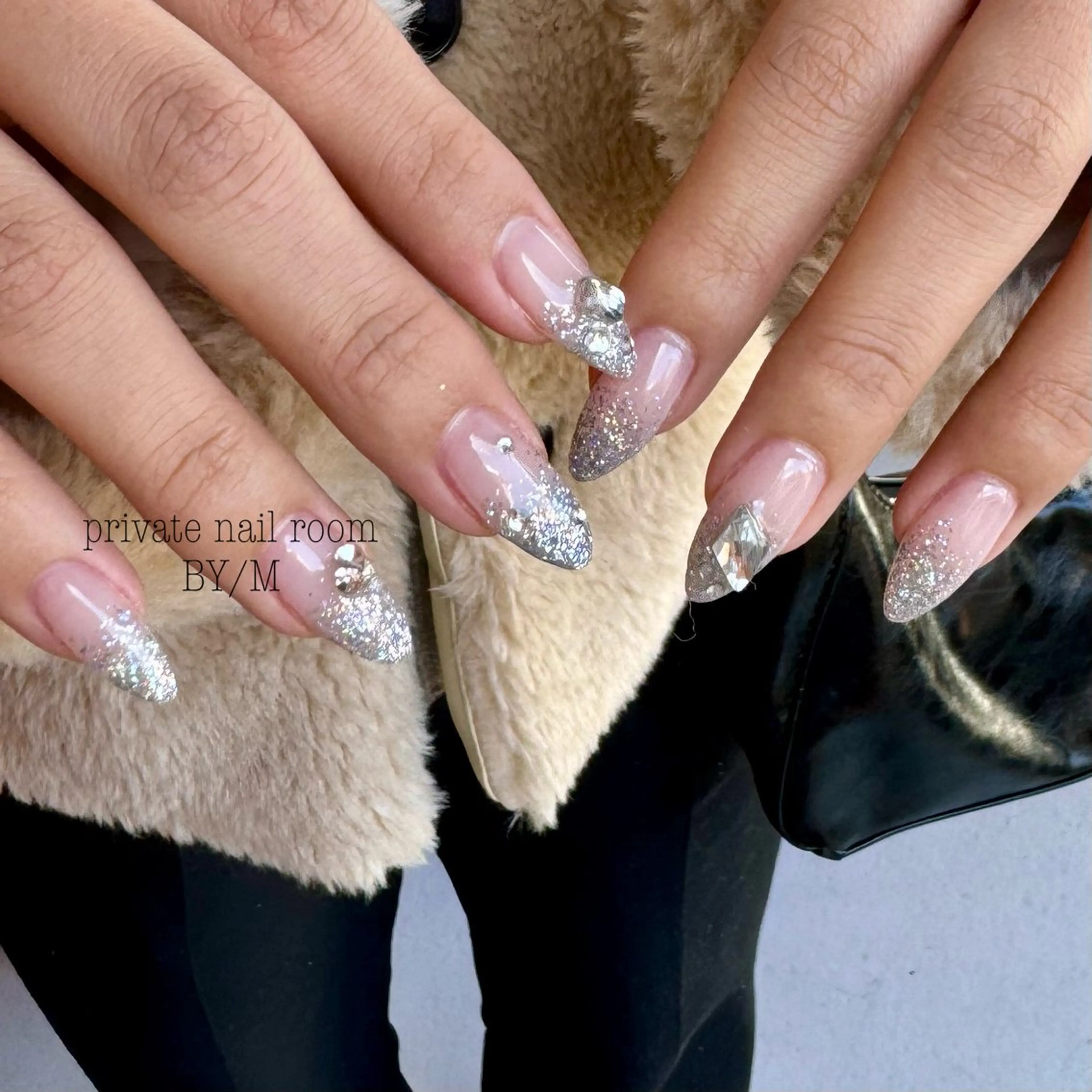 ネイル グラデーション キラキラネイル ラメ(グリッター) ラメグラデーション 持ち込み ハンドネイル BY / Mのネイルデザイン