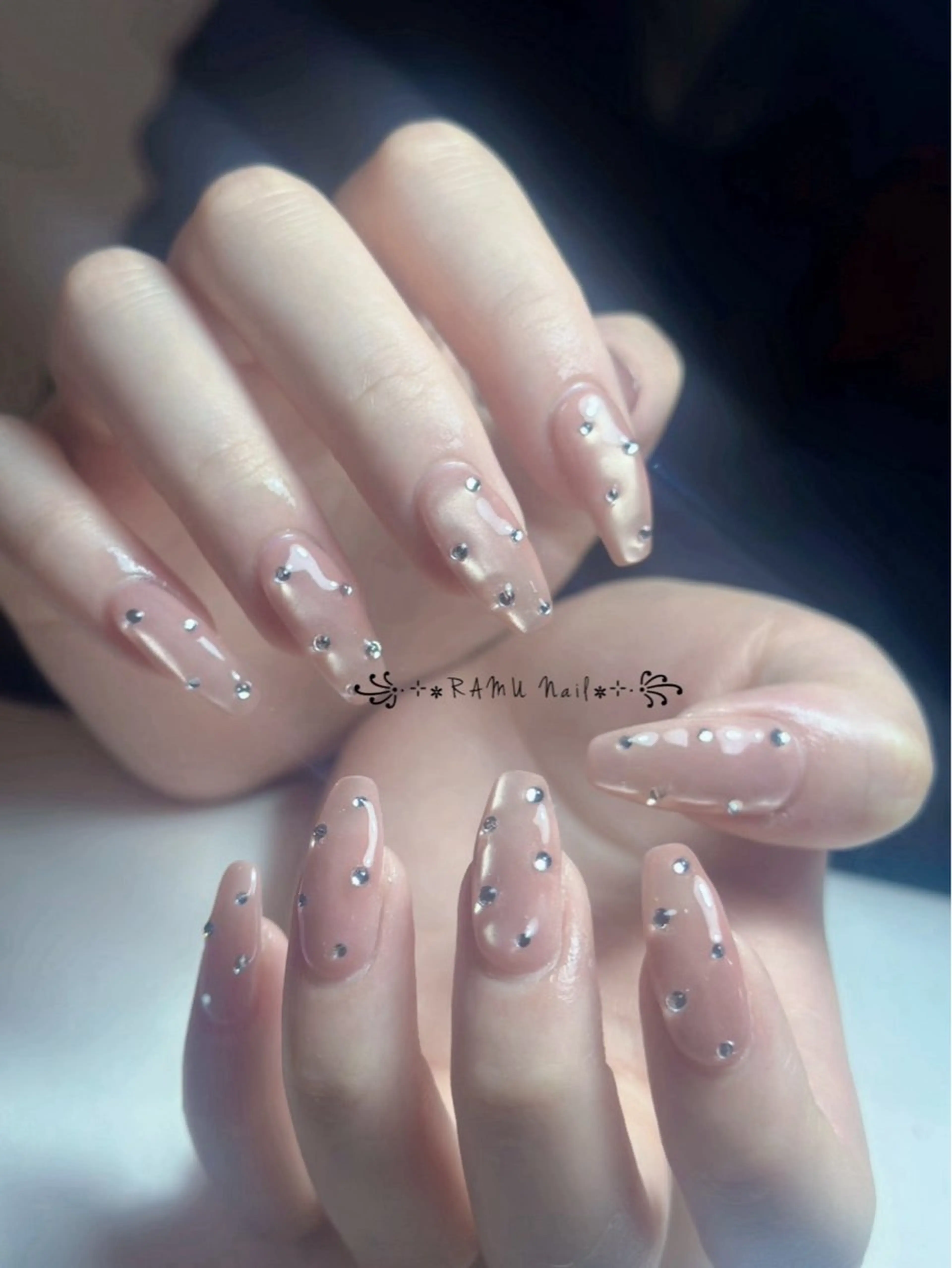 ネイル チークネイル フレンチネイル グラデーション キラキラネイル 韓国ネイル ハンドネイル RAMU_Nail 池袋店のネイルデザイン