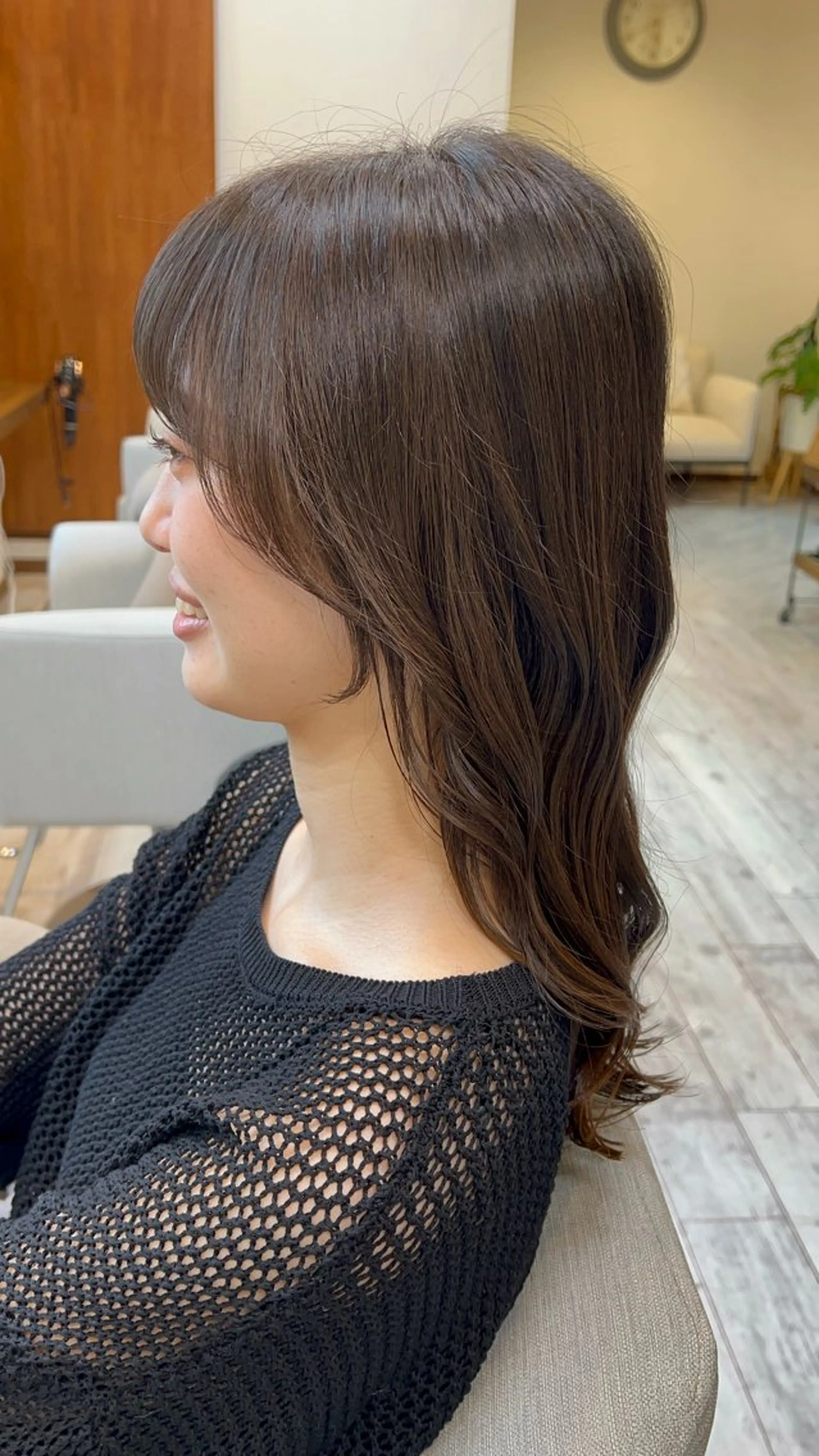 ロング カラー オリーブカラー 顔周りカット カット ヘアカラー むらたナチュラルパー マ🌀透明感カラーのヘアスタイル