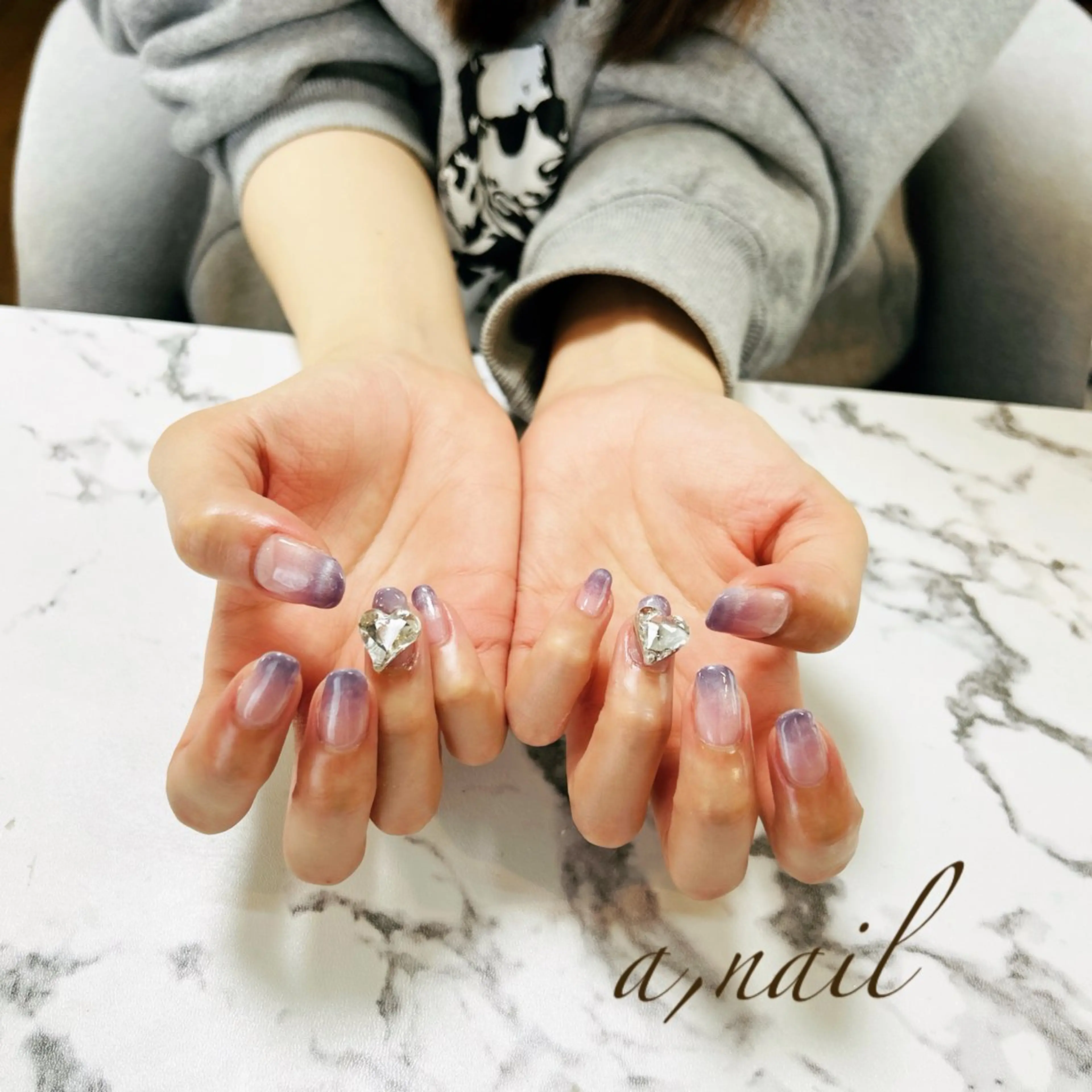 ネイル フレンチネイル グラデーション ハート キラキラネイル マグネットネイル ハンドネイル ネイルサロン エーネイルのネイルデザイン