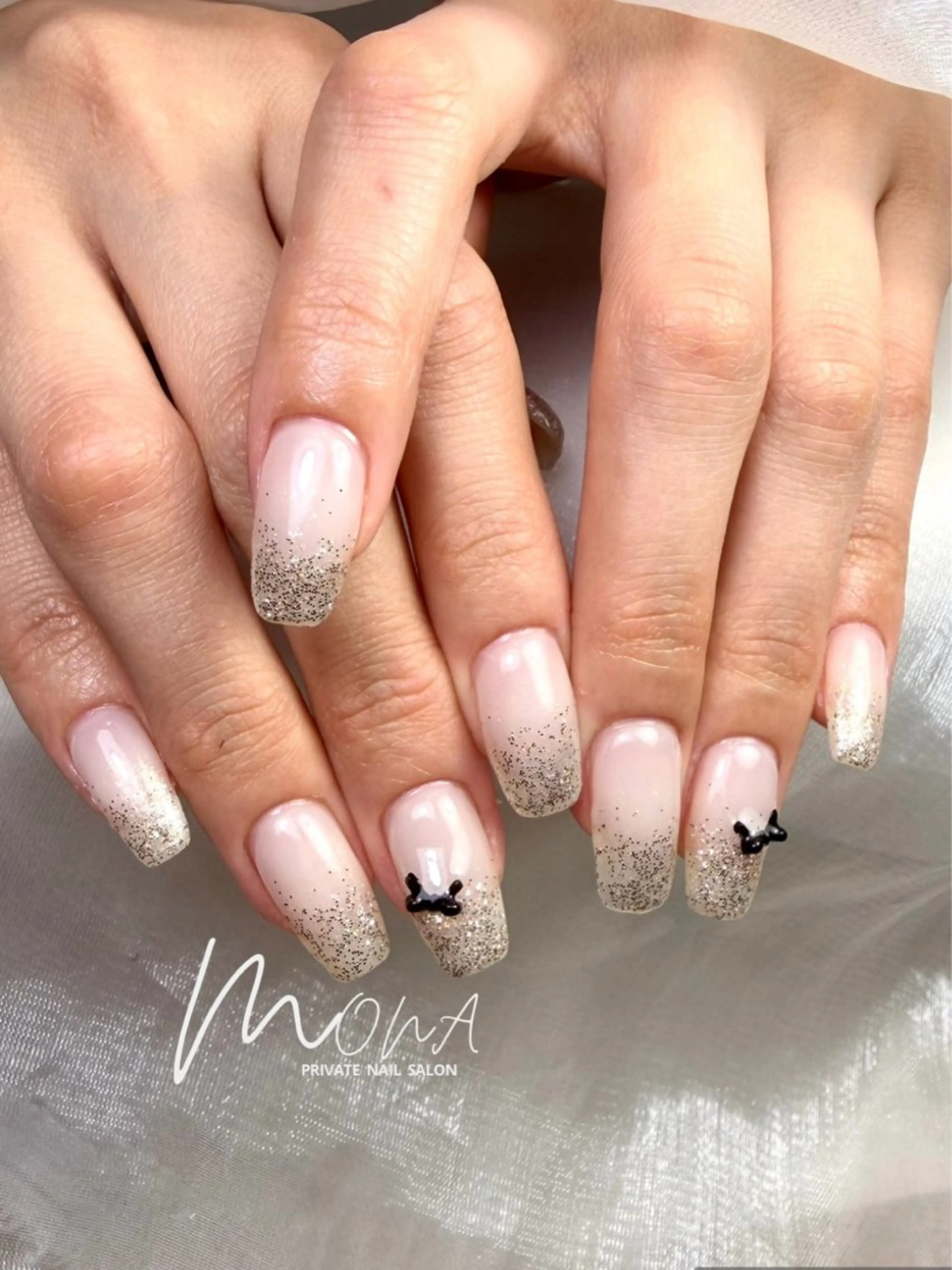 ネイル グラデーション ラメ(グリッター) ラメグラデーション オフィスネイル ハンドネイル Nailsalon MONA.のネイルデザイン