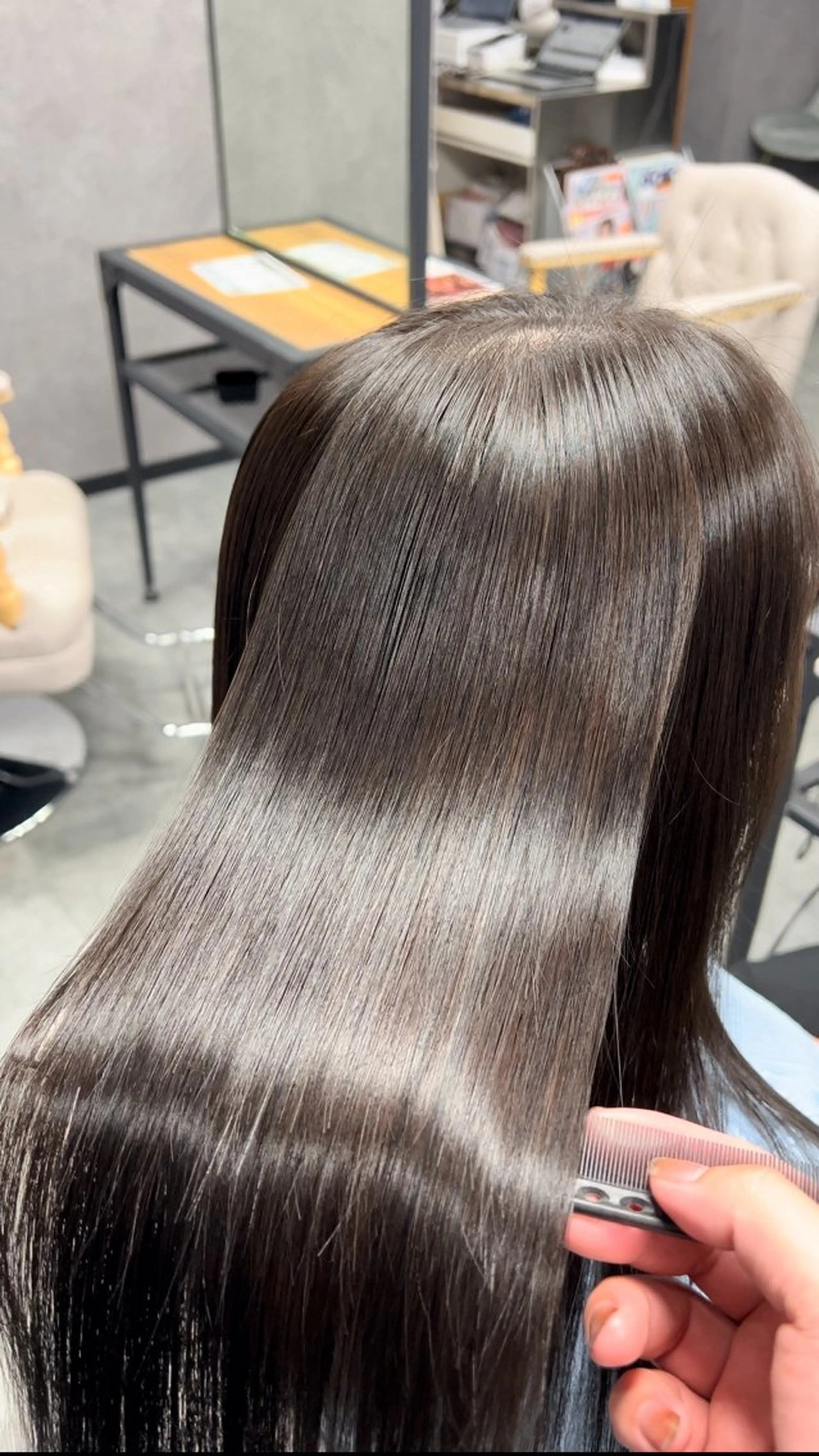 ロング カット 縮毛矯正 トリートメント 水田仁 【美髪髪質改善】のヘアスタイル