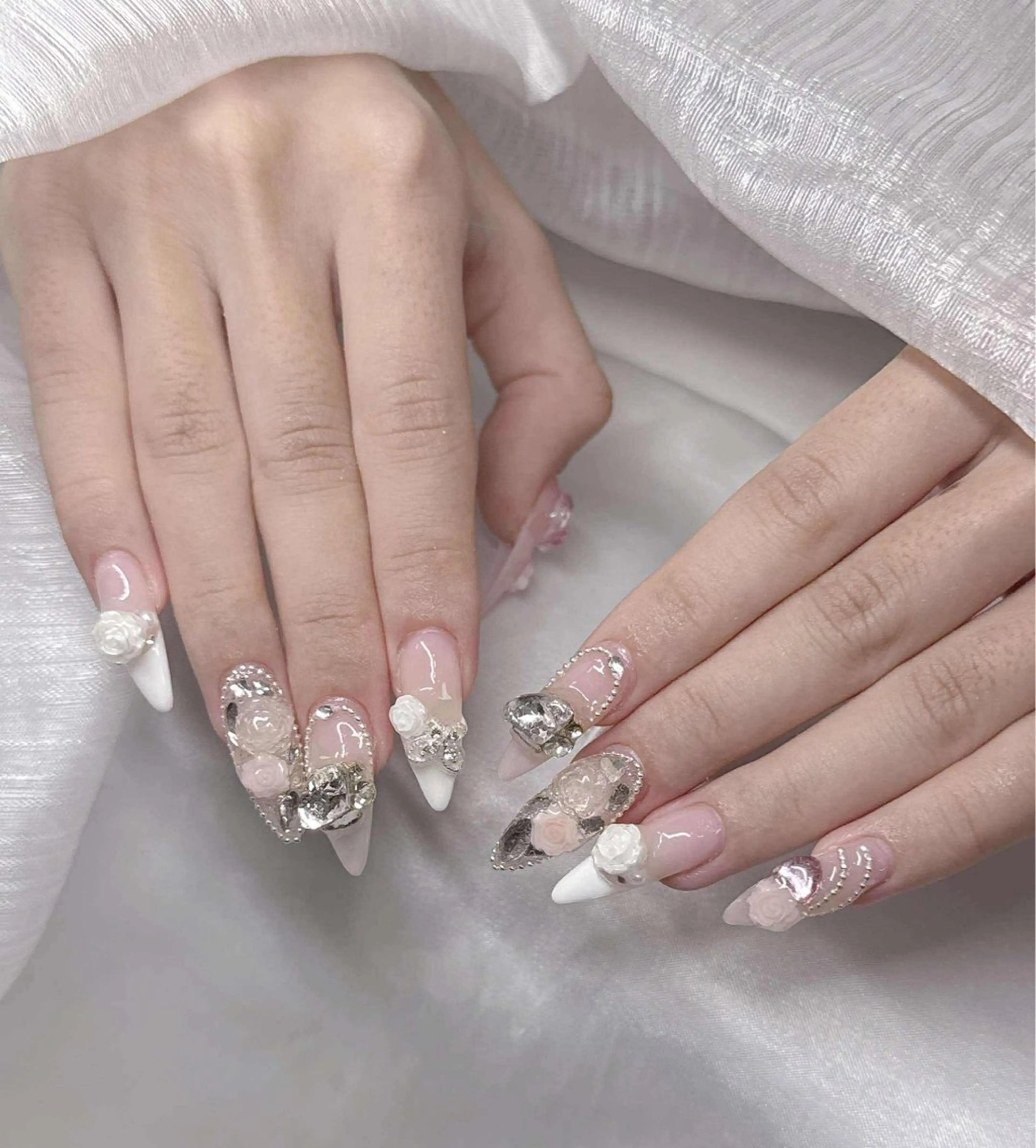 ネイル ハンドネイル Lee Nailsのネイルデザイン