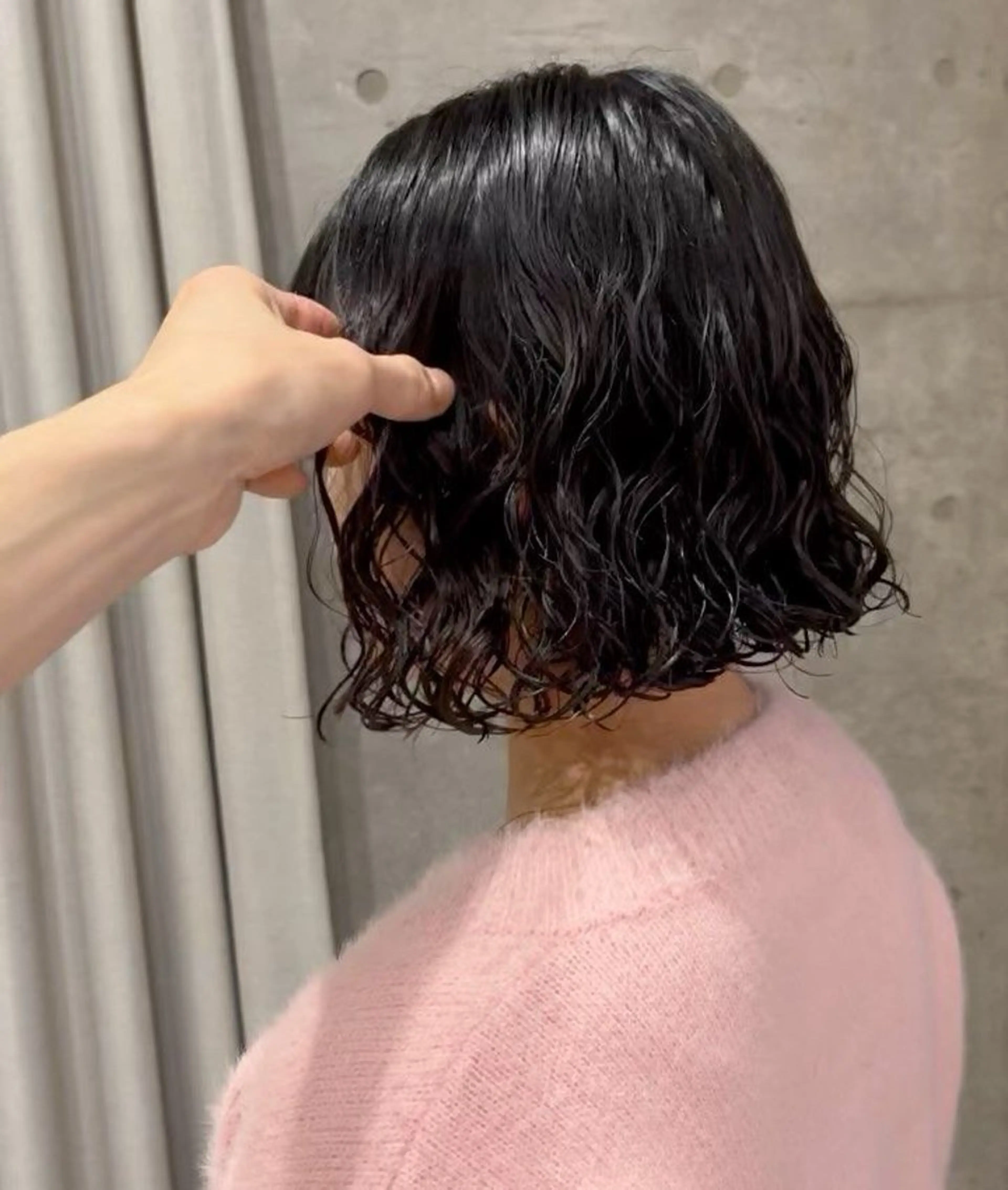 ミディアム カラー パーマ ミディアムパーマ ボブ 韓国風ヘア 森山 陽菜のヘアスタイル