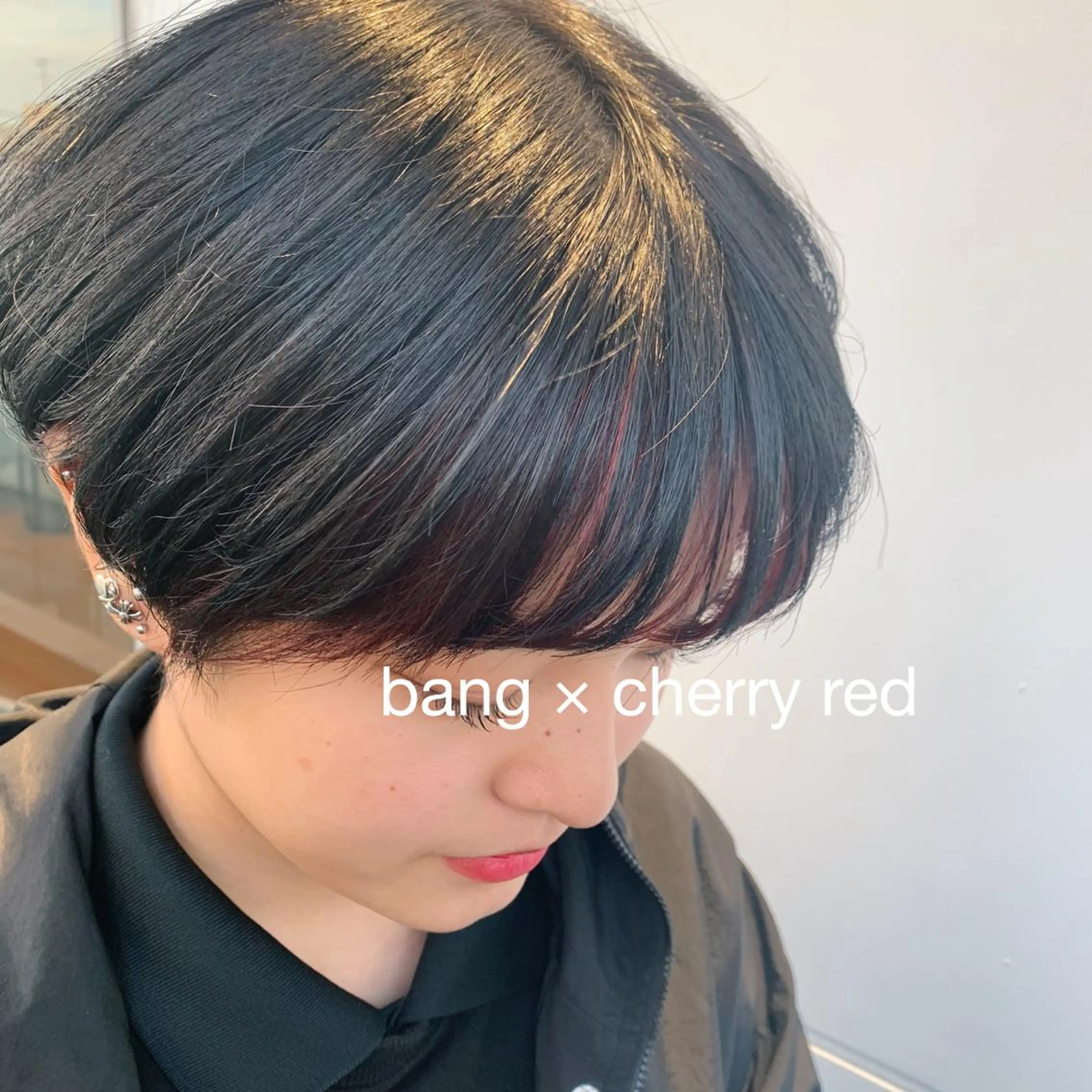 ショート カラー RINA🧤 デザインとボブのヘアスタイル