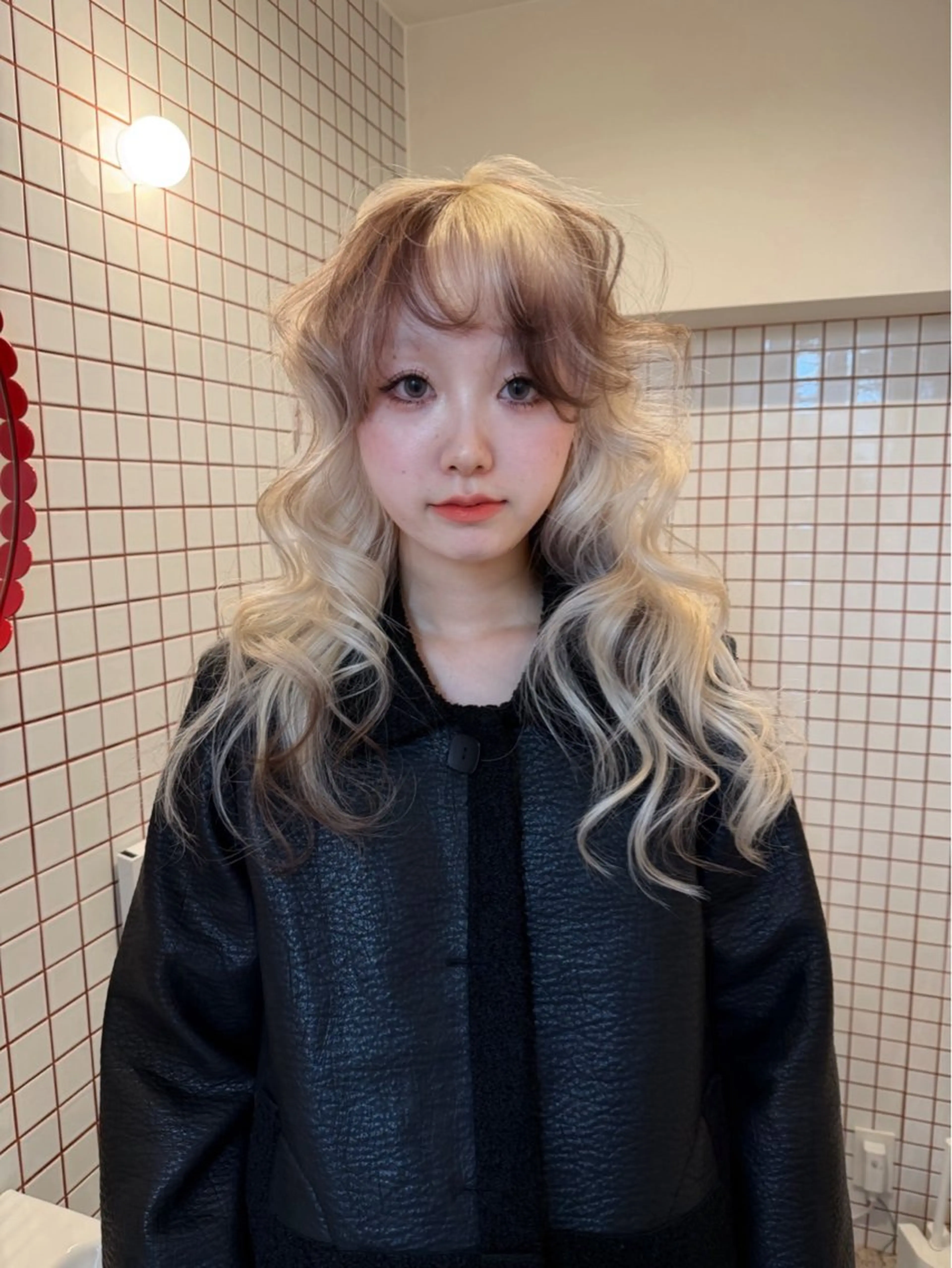 ロング カット ヘアカラー 梅田/ハイトーン /yuriのヘアスタイル