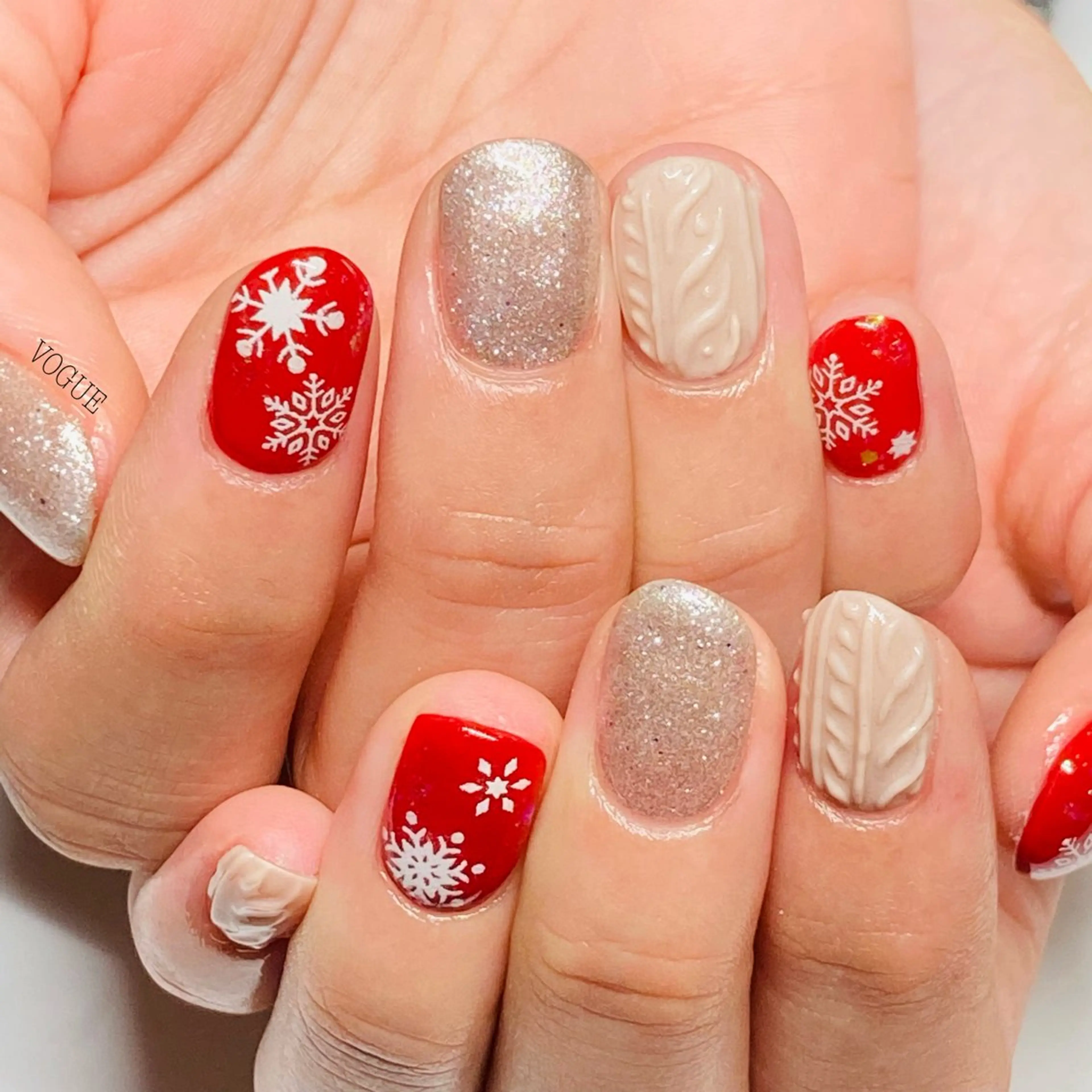 ネイル ハンドネイル VOGUE ×SWANのネイルデザイン