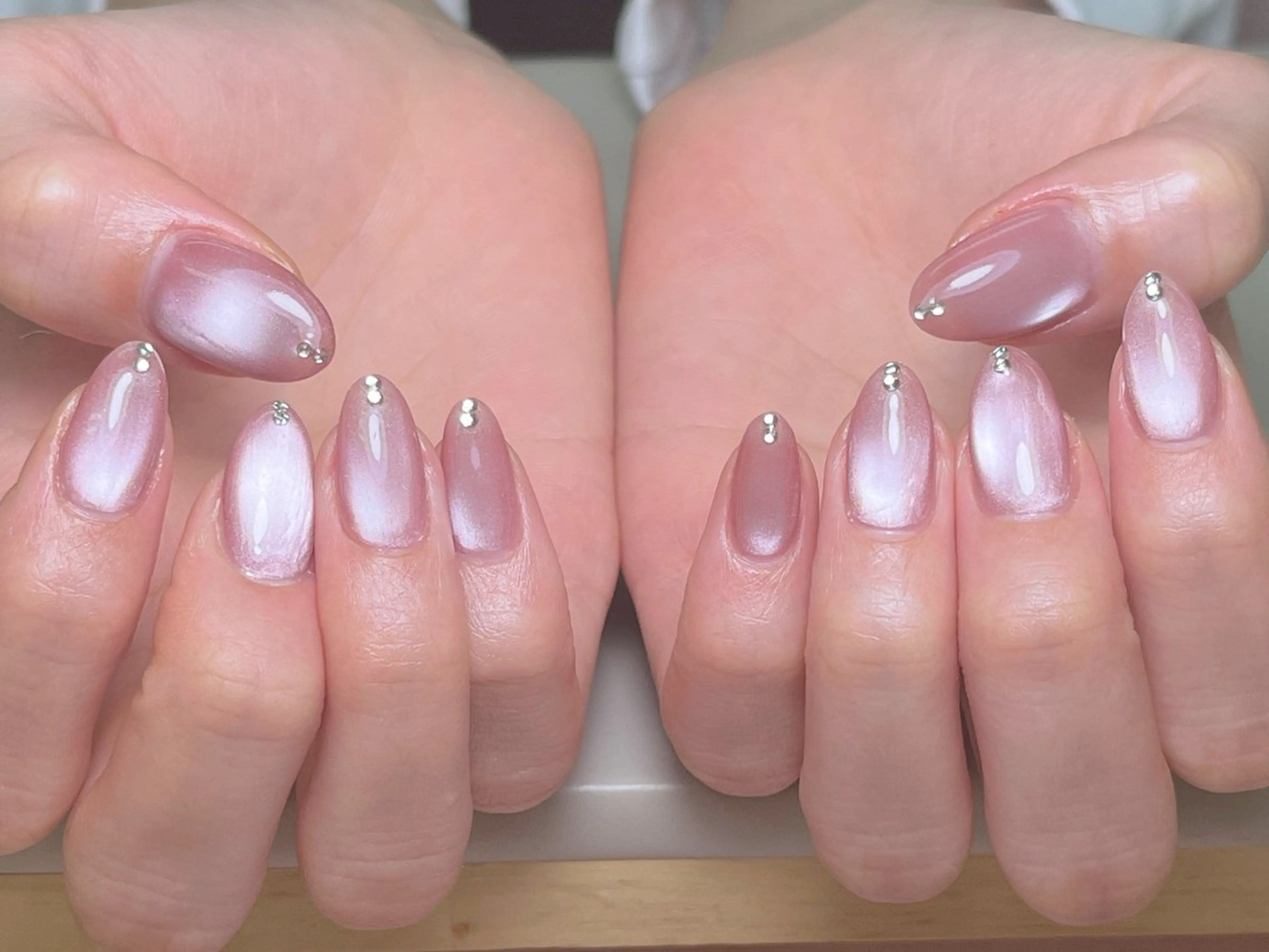 300色以上選べるins大人気マグネットネイル¥4,500(オフ込み)の写真