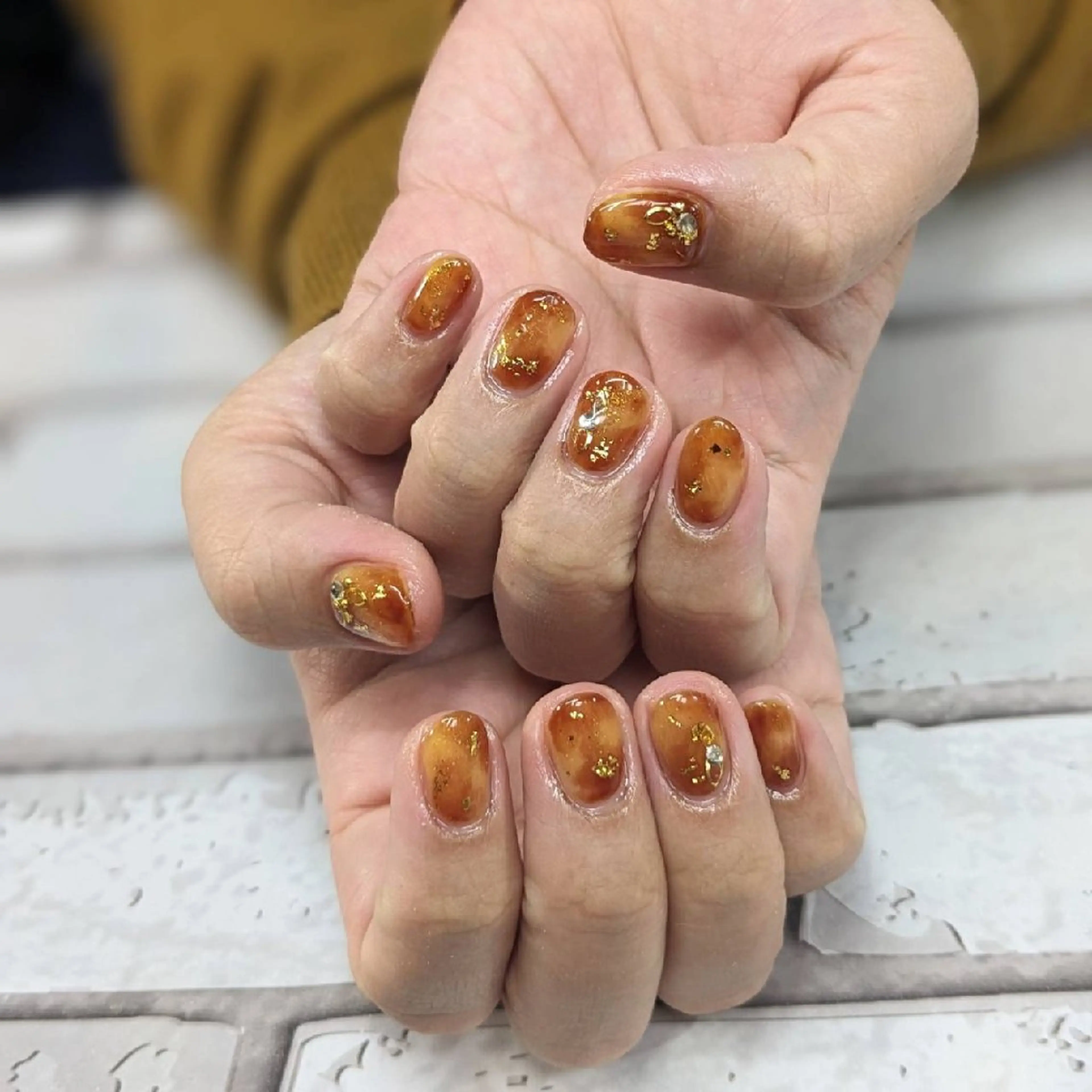 ネイル べっ甲ネイル ハンドネイル ネイルサロンベルティ .keikoのネイルデザイン