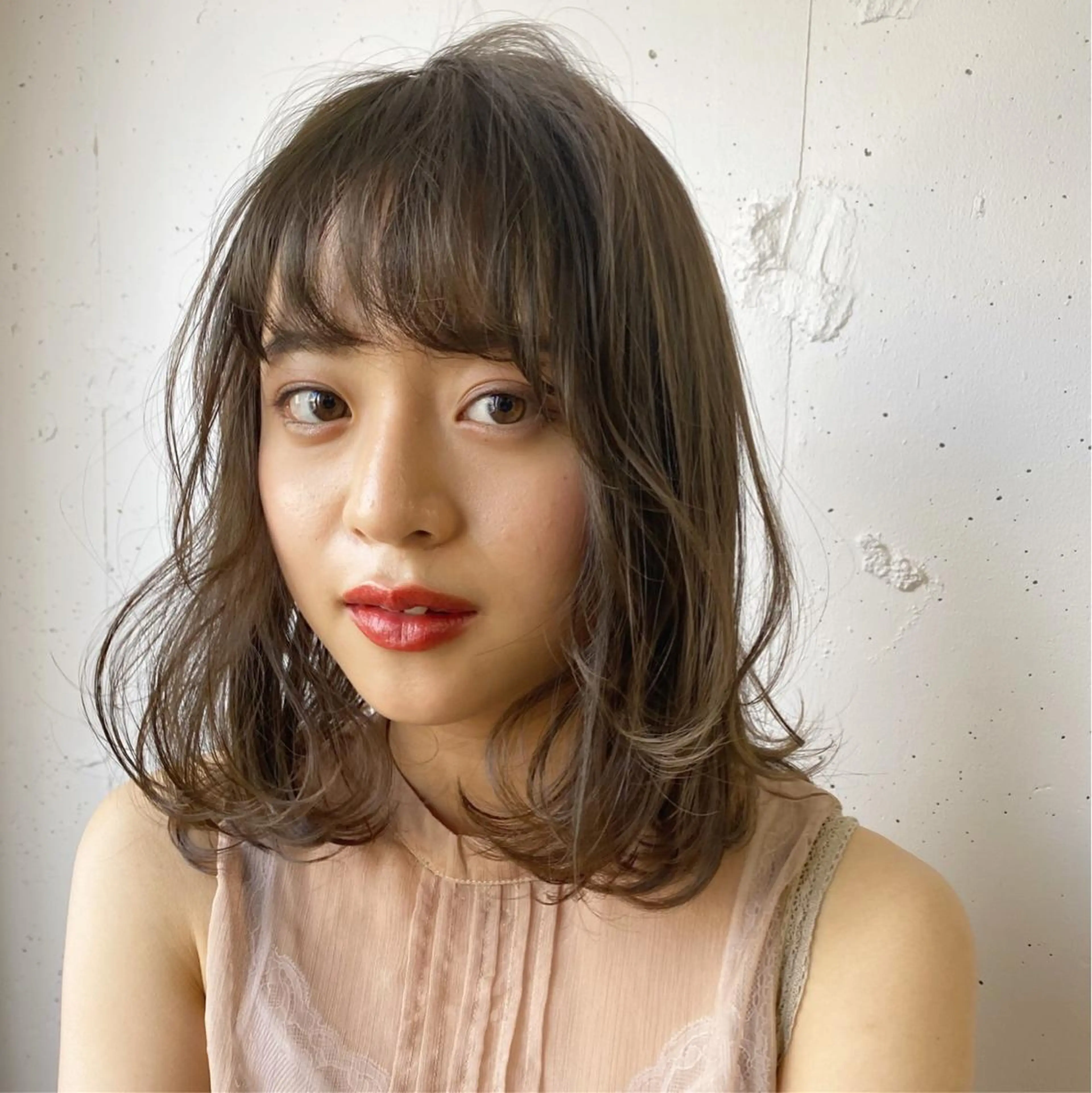 ミディアム 顔周りの垢抜けヘア 立山あいりのヘアスタイル
