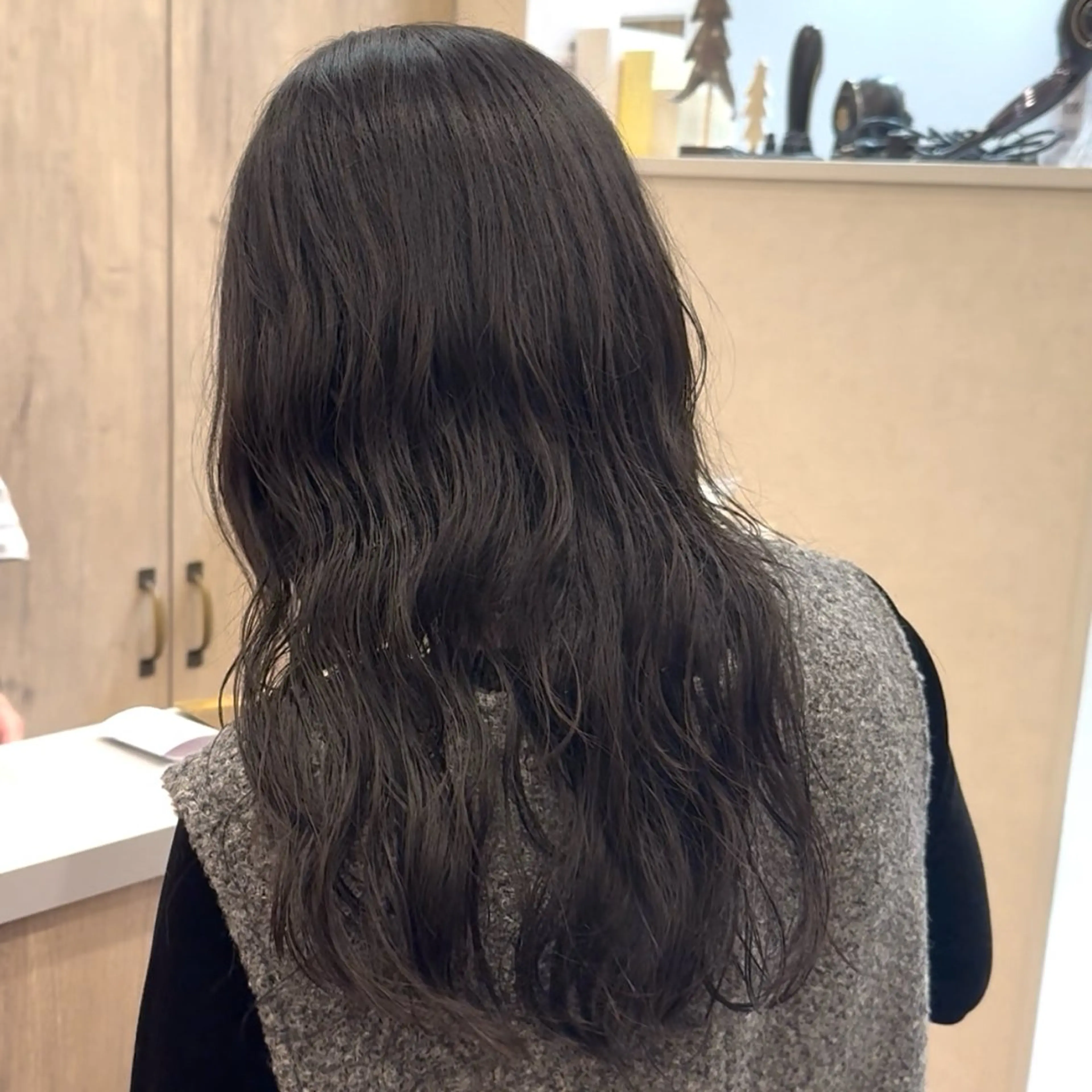 セミロング パーマ カット パーマ 大人可愛いhair 🐾🩵HANAのヘアスタイル