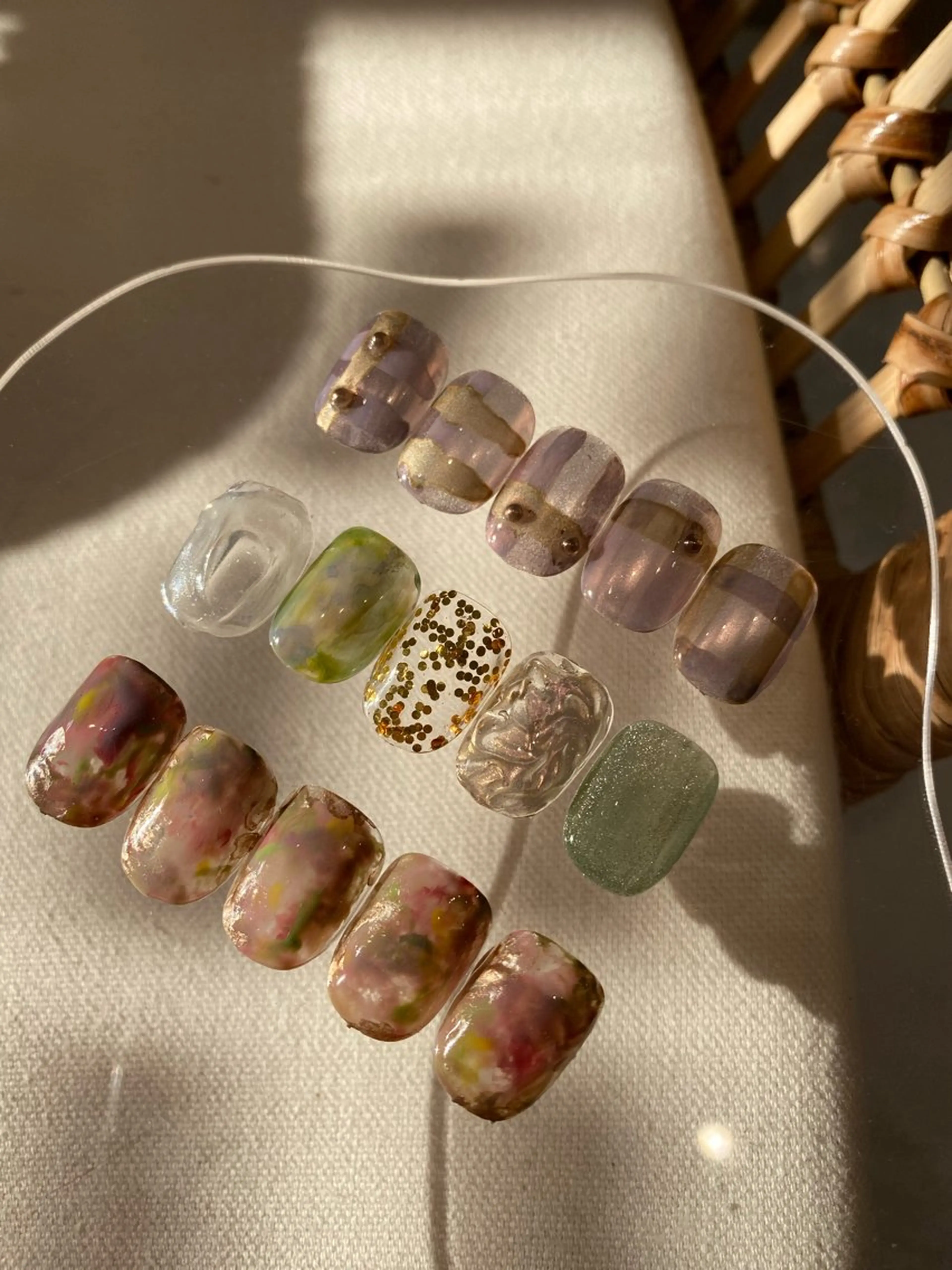 ネイル マグネットネイル ニュアンスネイル リボン シンプルネイル 春ネイル ハンドネイル 草加ニュアンスネイル 🌚hersのネイルデザイン