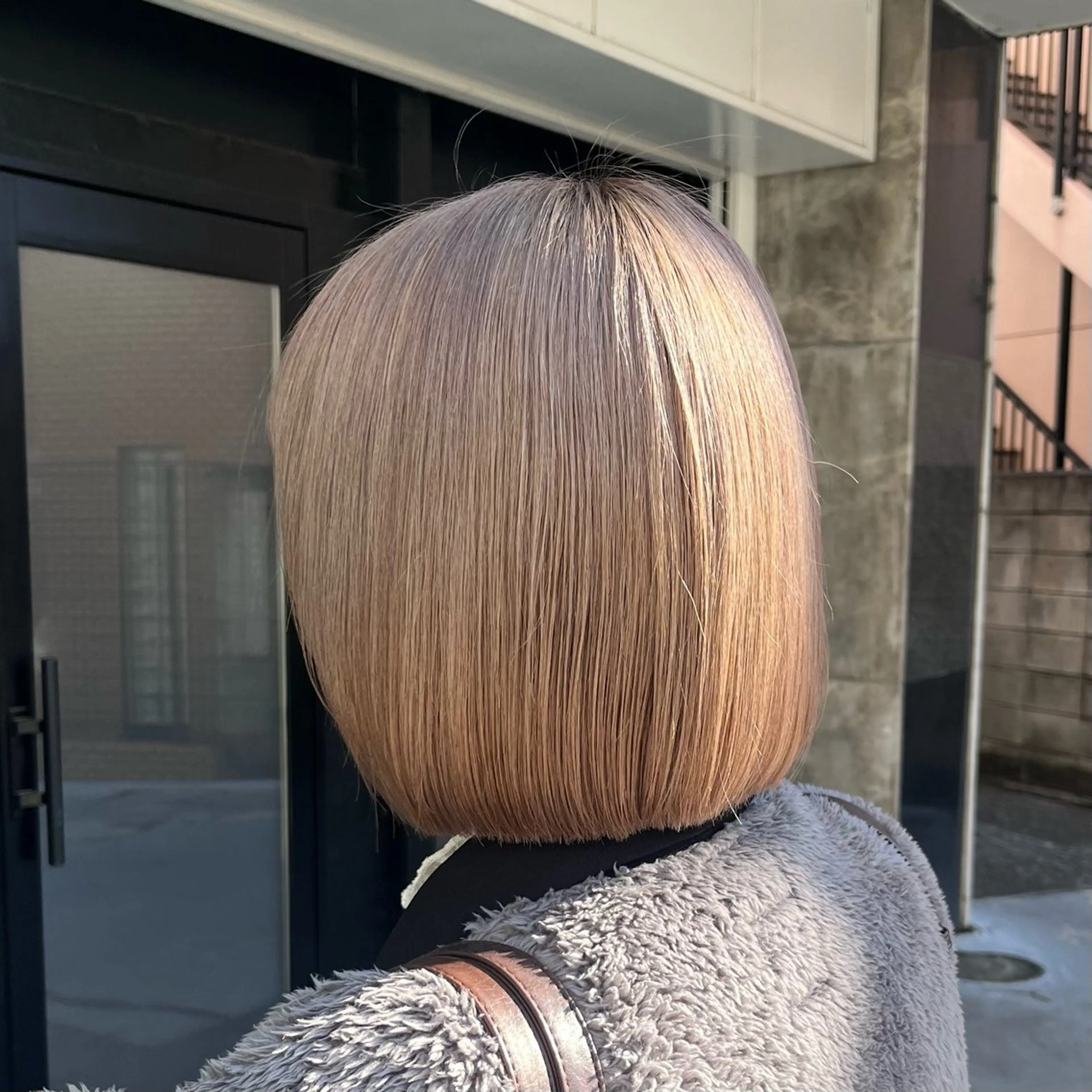 ショート カラー ベージュカラー ホワイトベージュ ボブ カット ヘアカラー トリートメント 透明感カラー/パーマ 🌀アオノのヘアスタイル