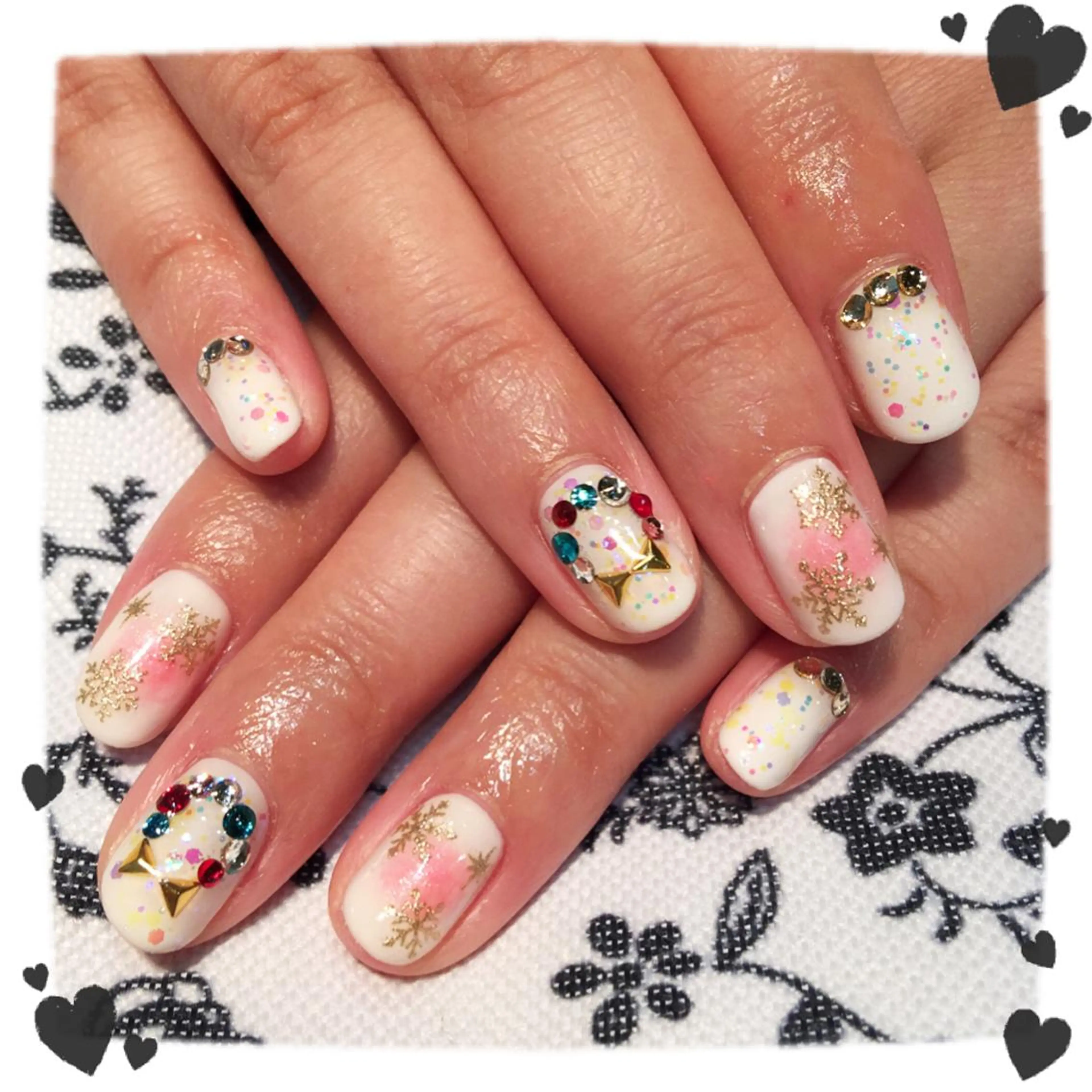 ネイル チークネイル W KUMIのネイルデザイン