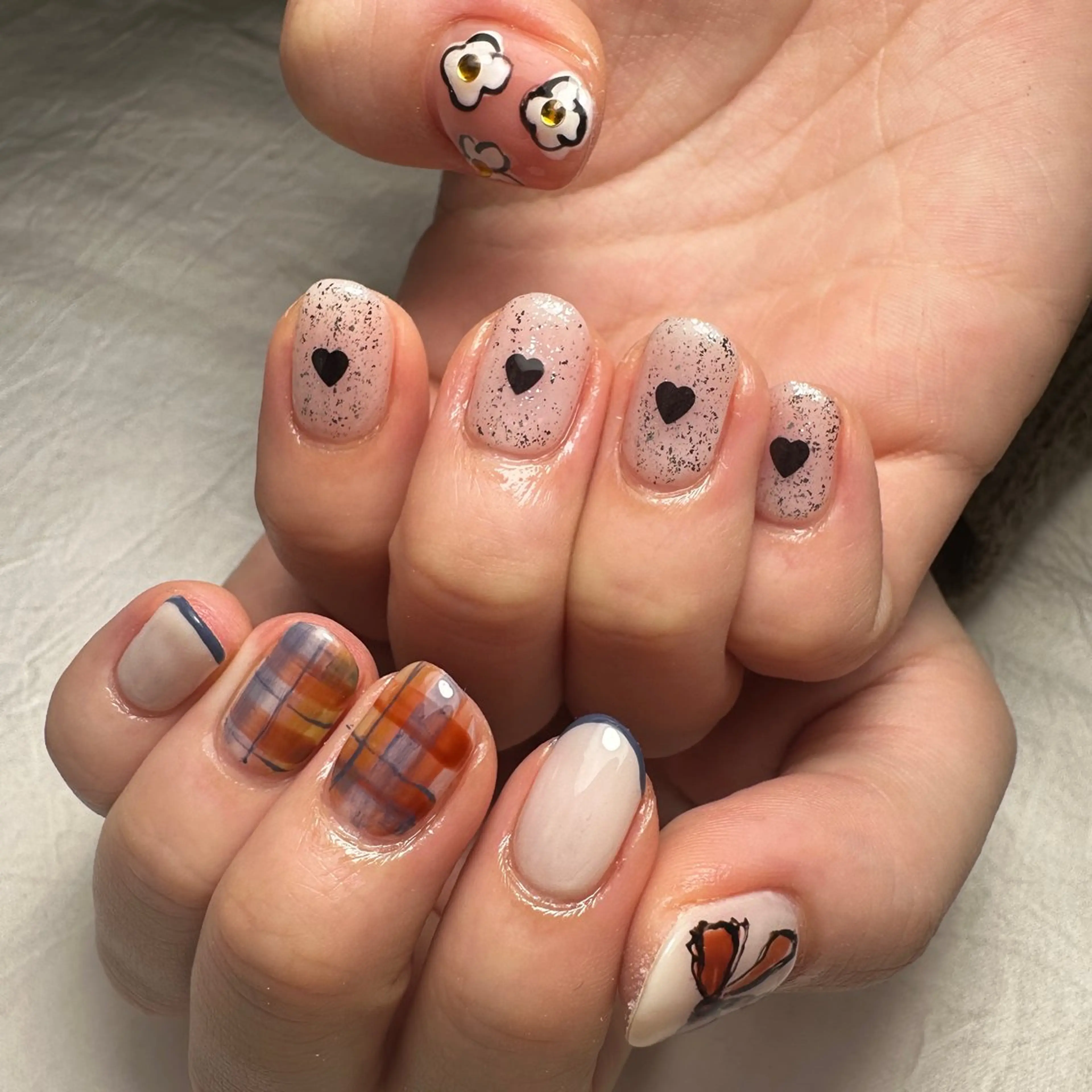 ネイル 駒月 明日香の眉毛・アイブロウイメージ