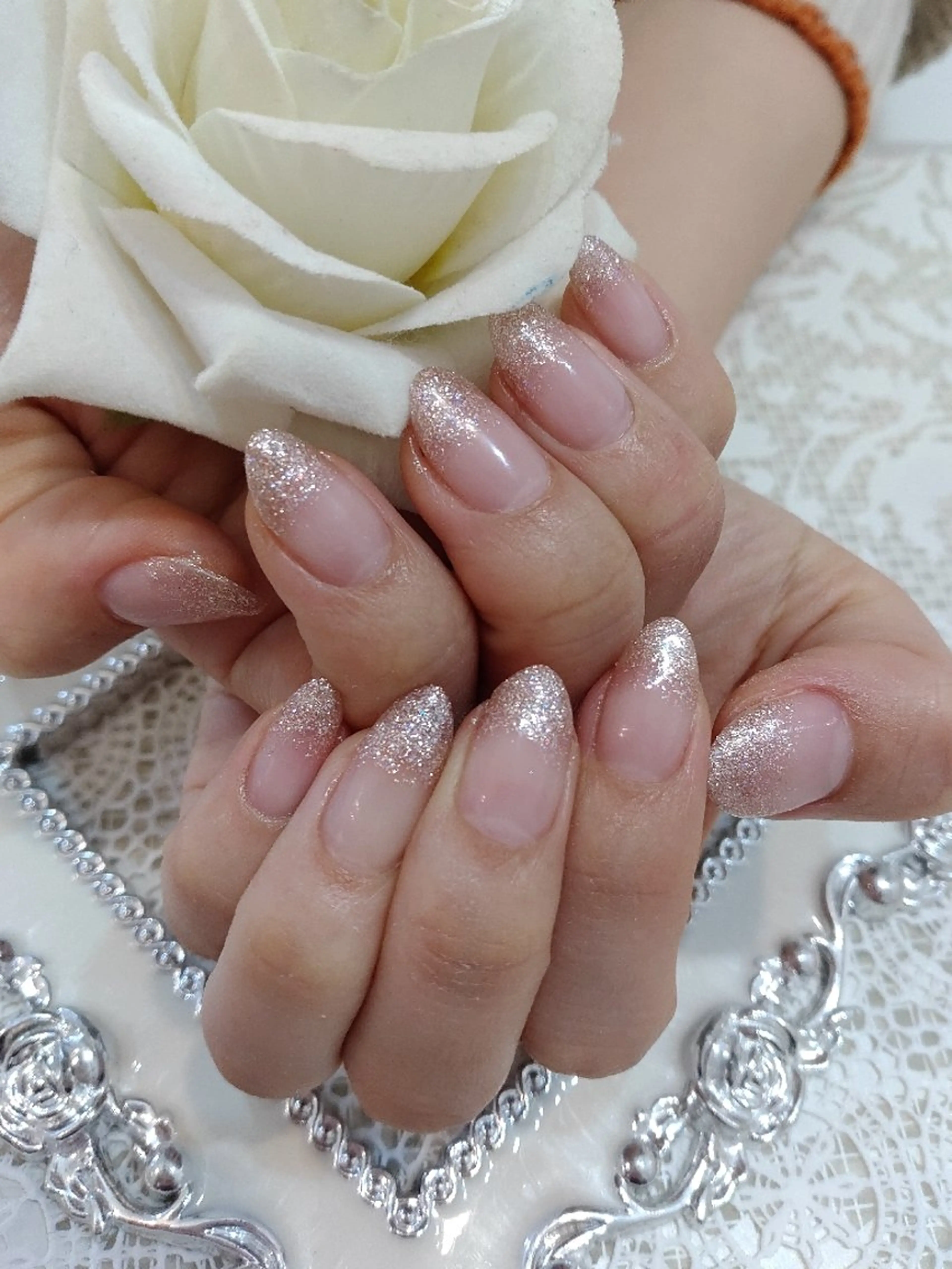 ネイル ハンドネイル ハンドケア エステとネイル ローズコンフォートのネイルデザイン