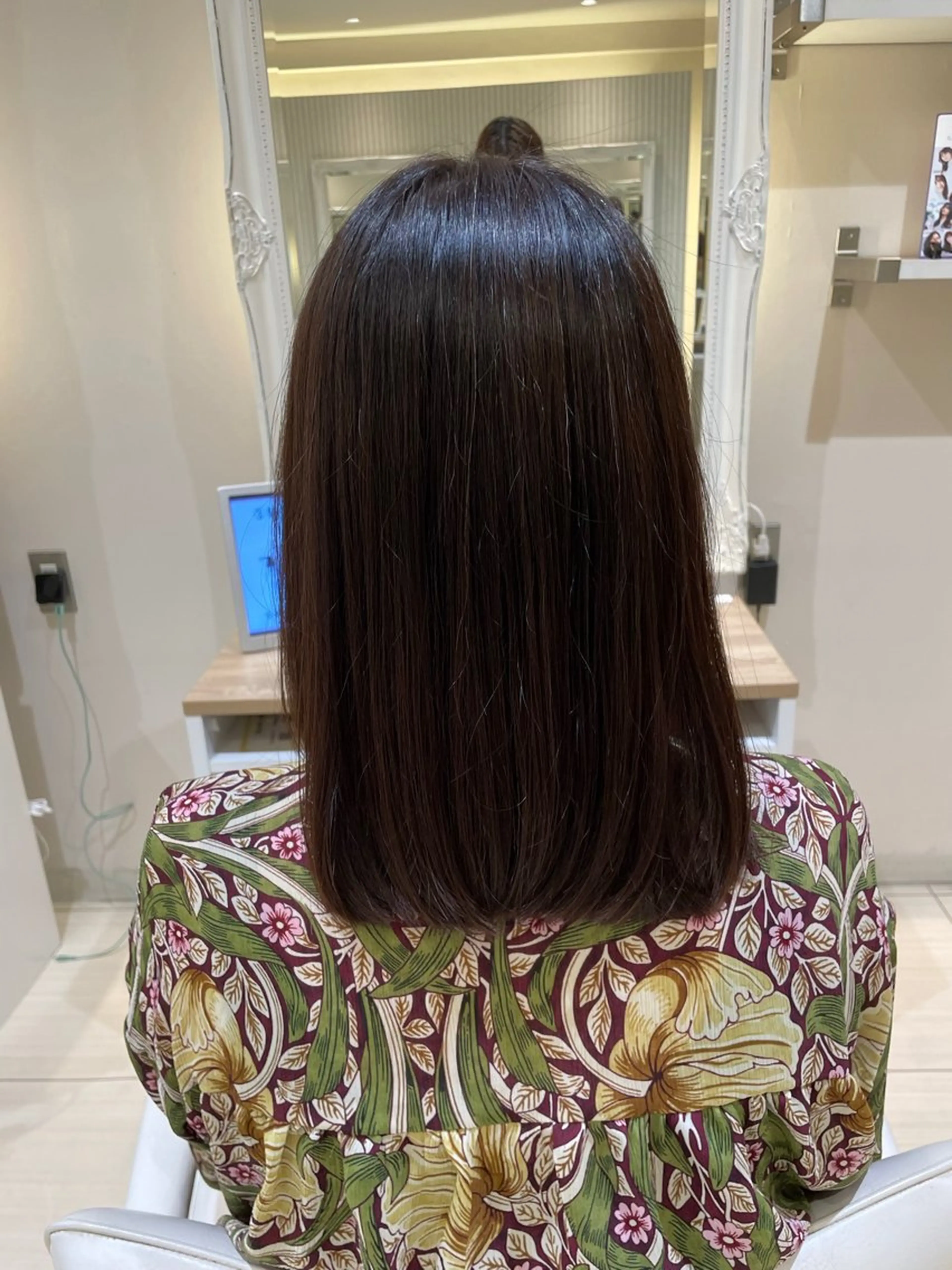ミディアム 鈴木 耕のヘアスタイル