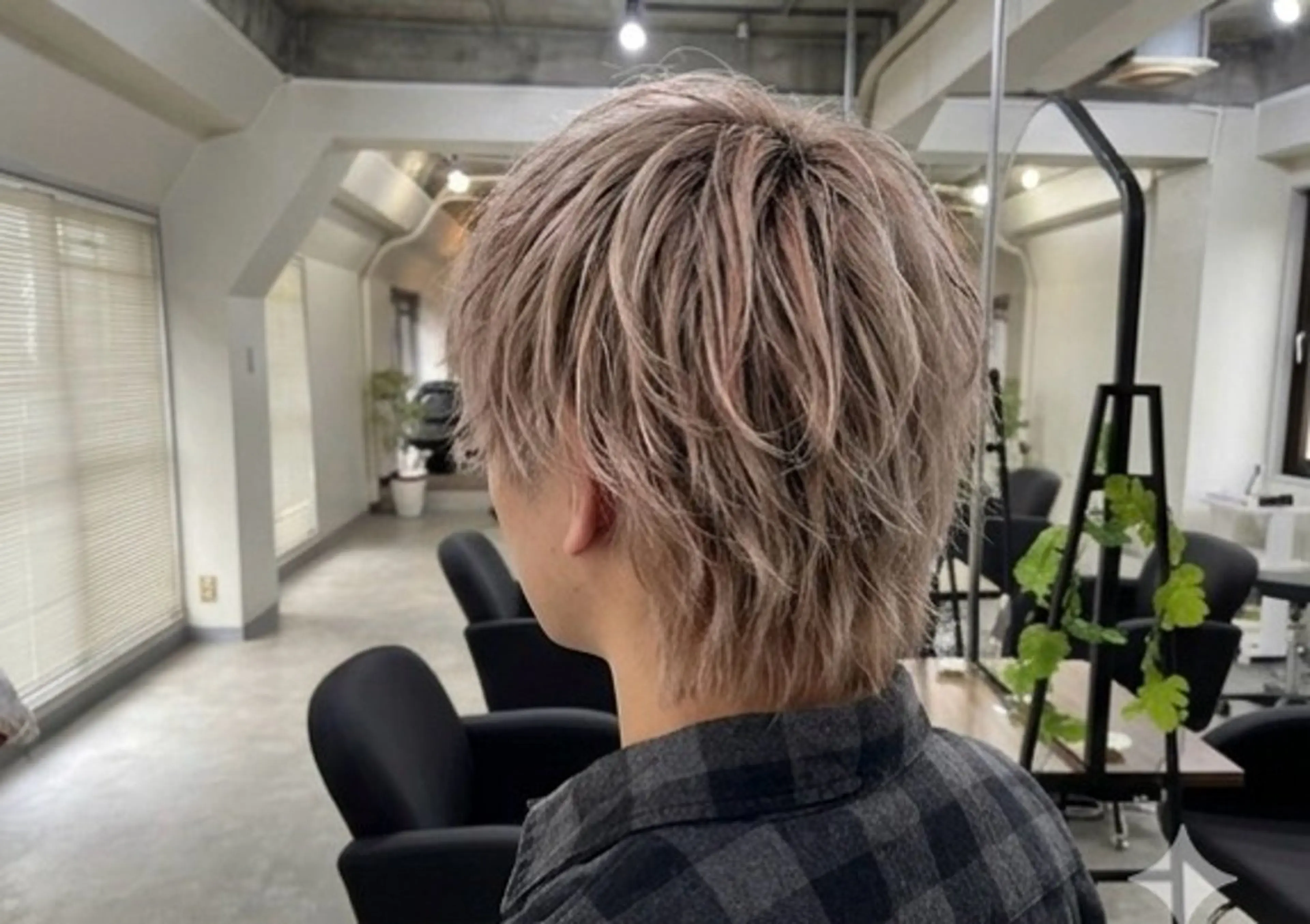 【ダブルカラー】❤️ブリーチ＋全体カラー＋システムトリートメント✨ロング料金無料✨の写真