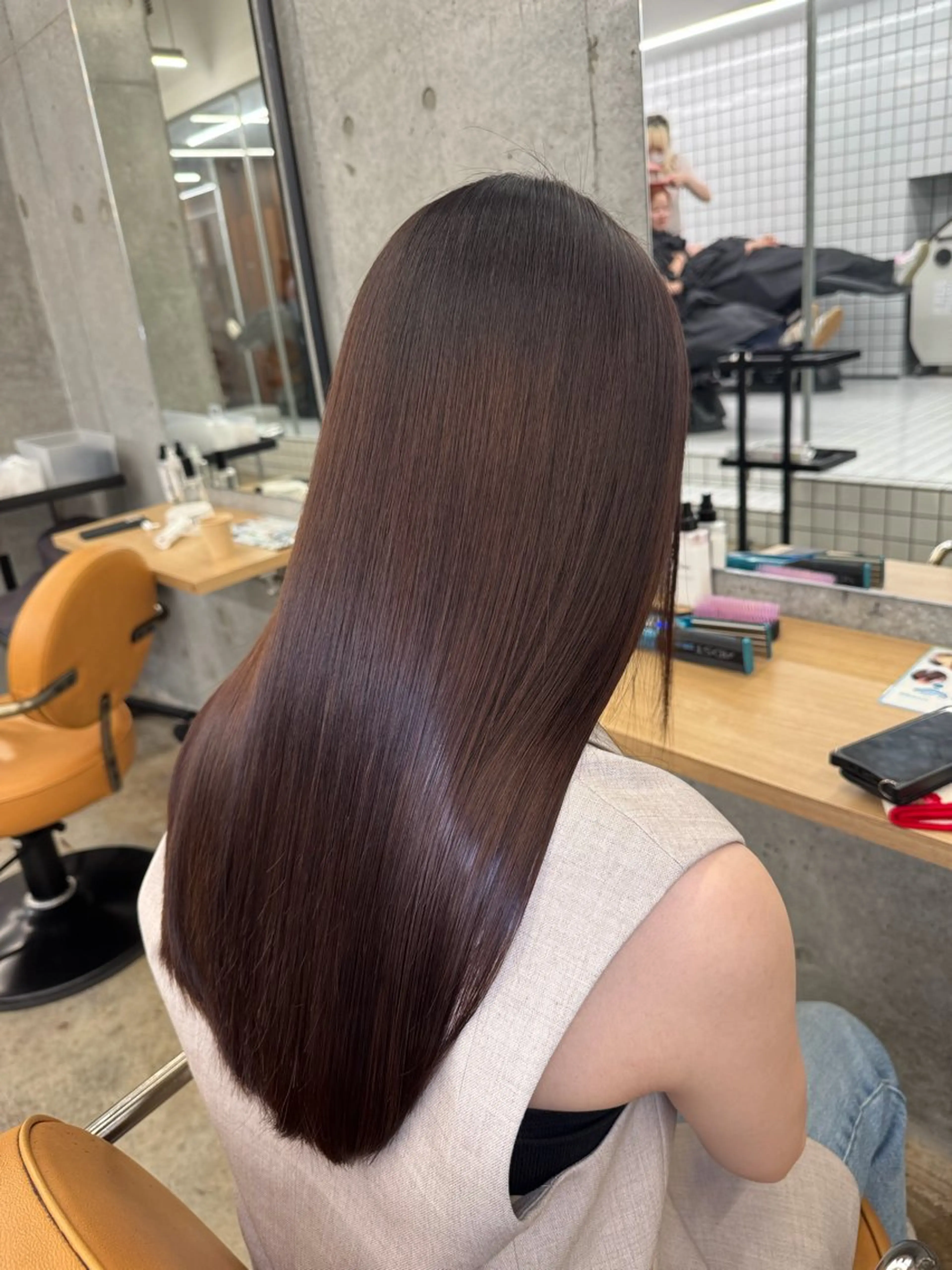 ロング 髪質改善 レイヤーカット 縮毛矯正 トリートメント 縮毛矯正 トリートメント 縮毛矯正×髪質改善× 艶髪カラー　吉原和磨のヘアスタイル