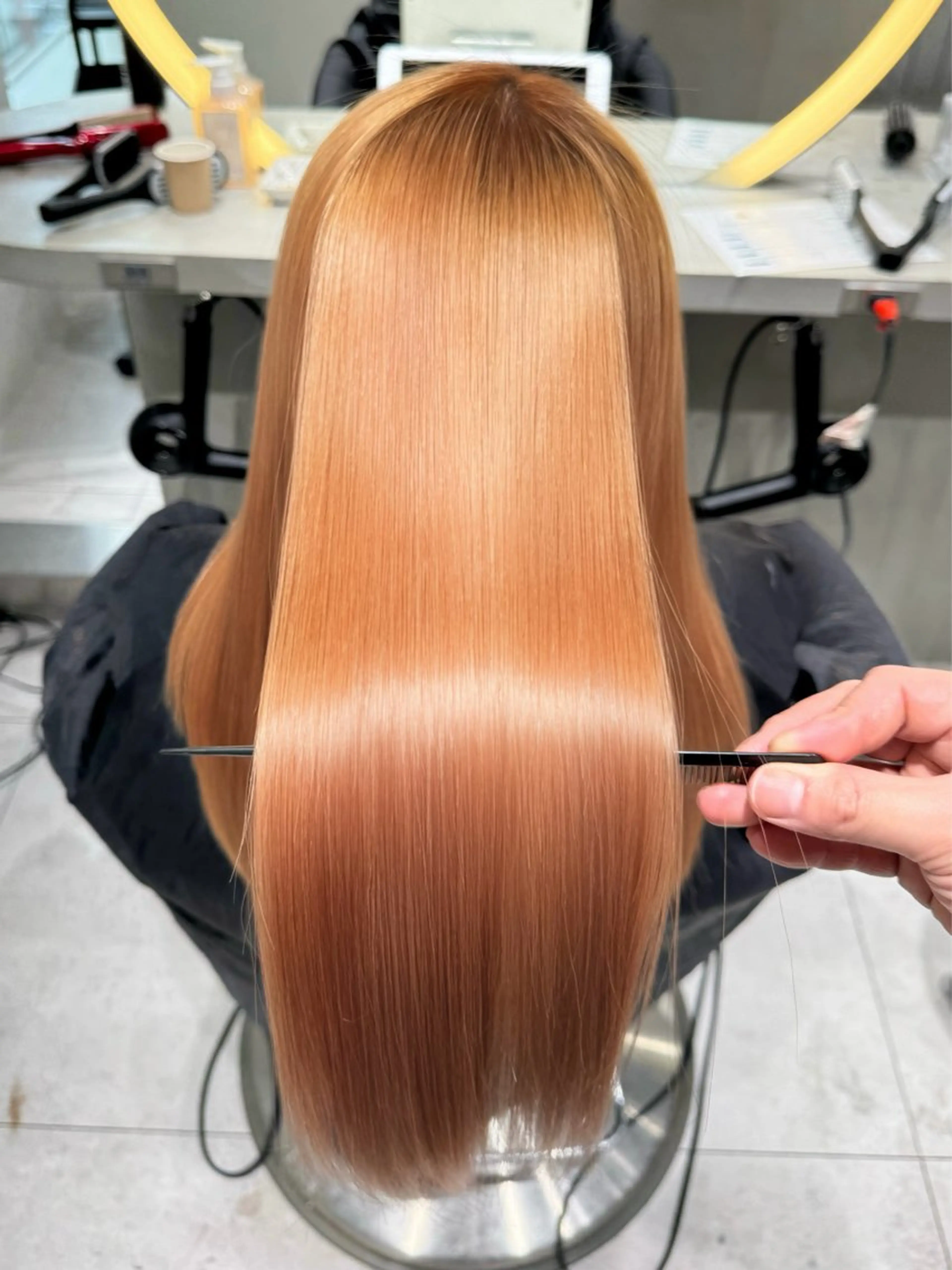 ロング ゆうま🌈艶髪カラー 🫧髪質改善のヘアスタイル