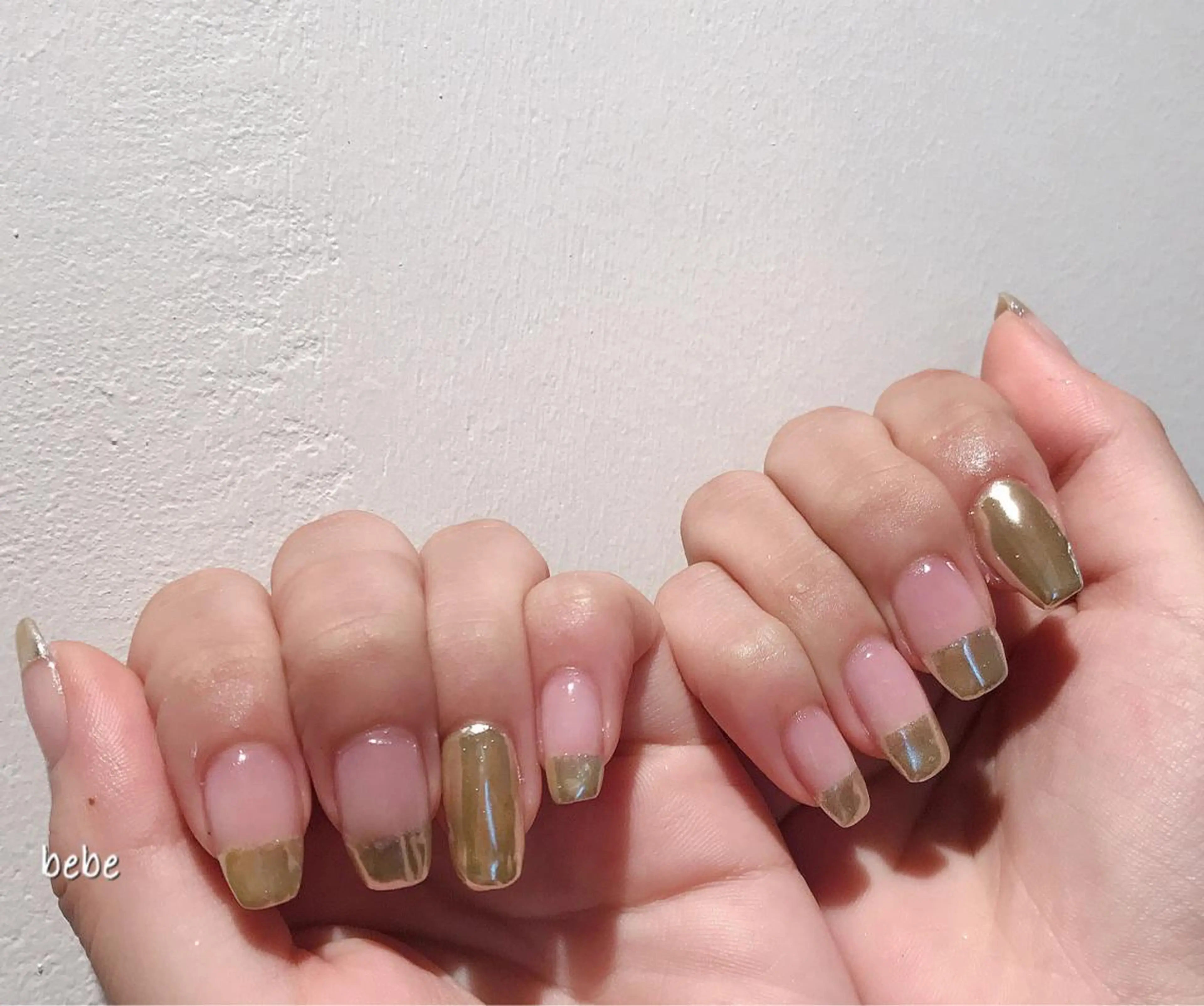 ネイル ゴールド ミラーネイル ハンドネイル Ann nailのネイルデザイン