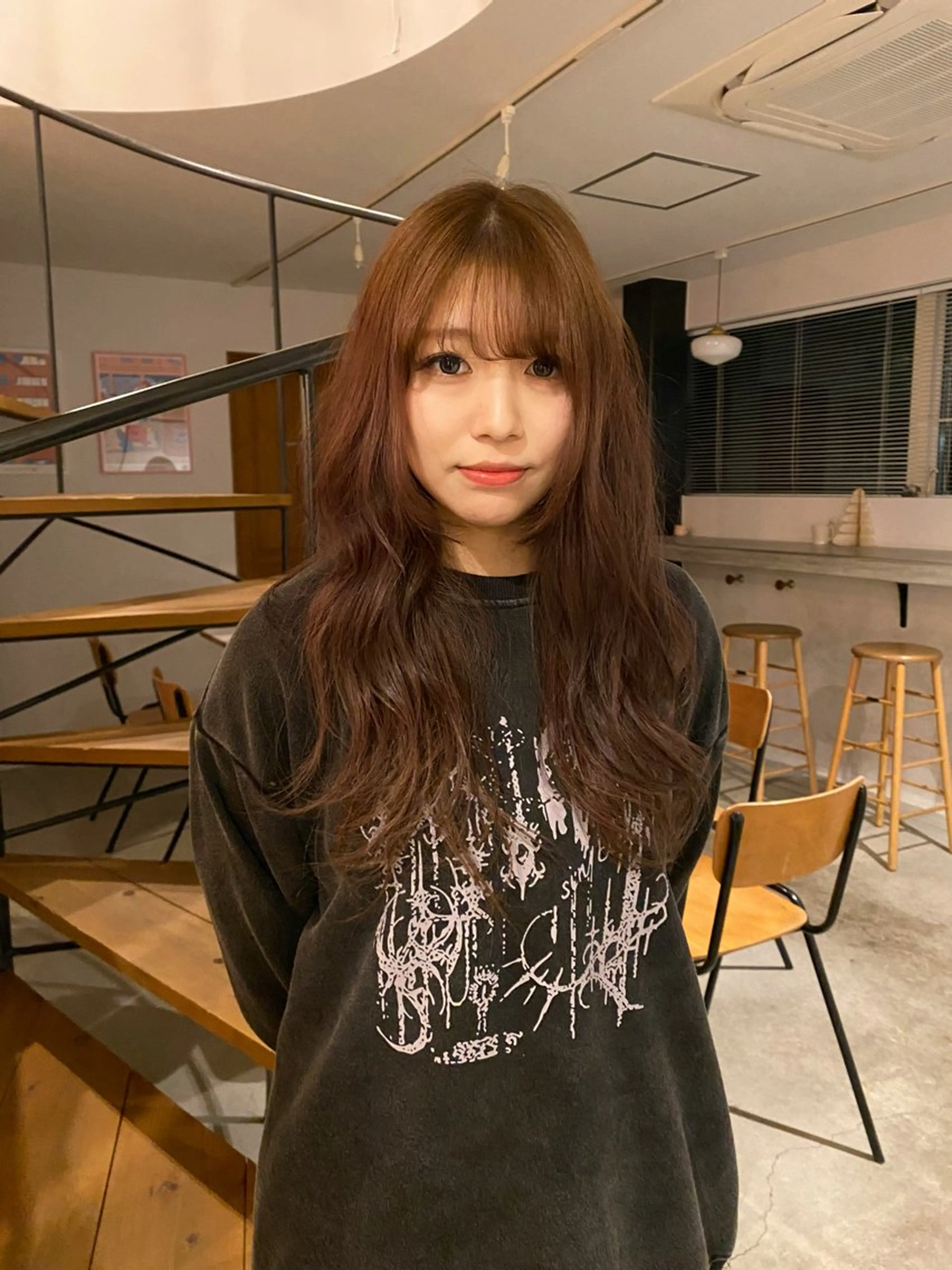 カラー 透明感カラー ヘアカラー 柏端 愛梨のヘアスタイル