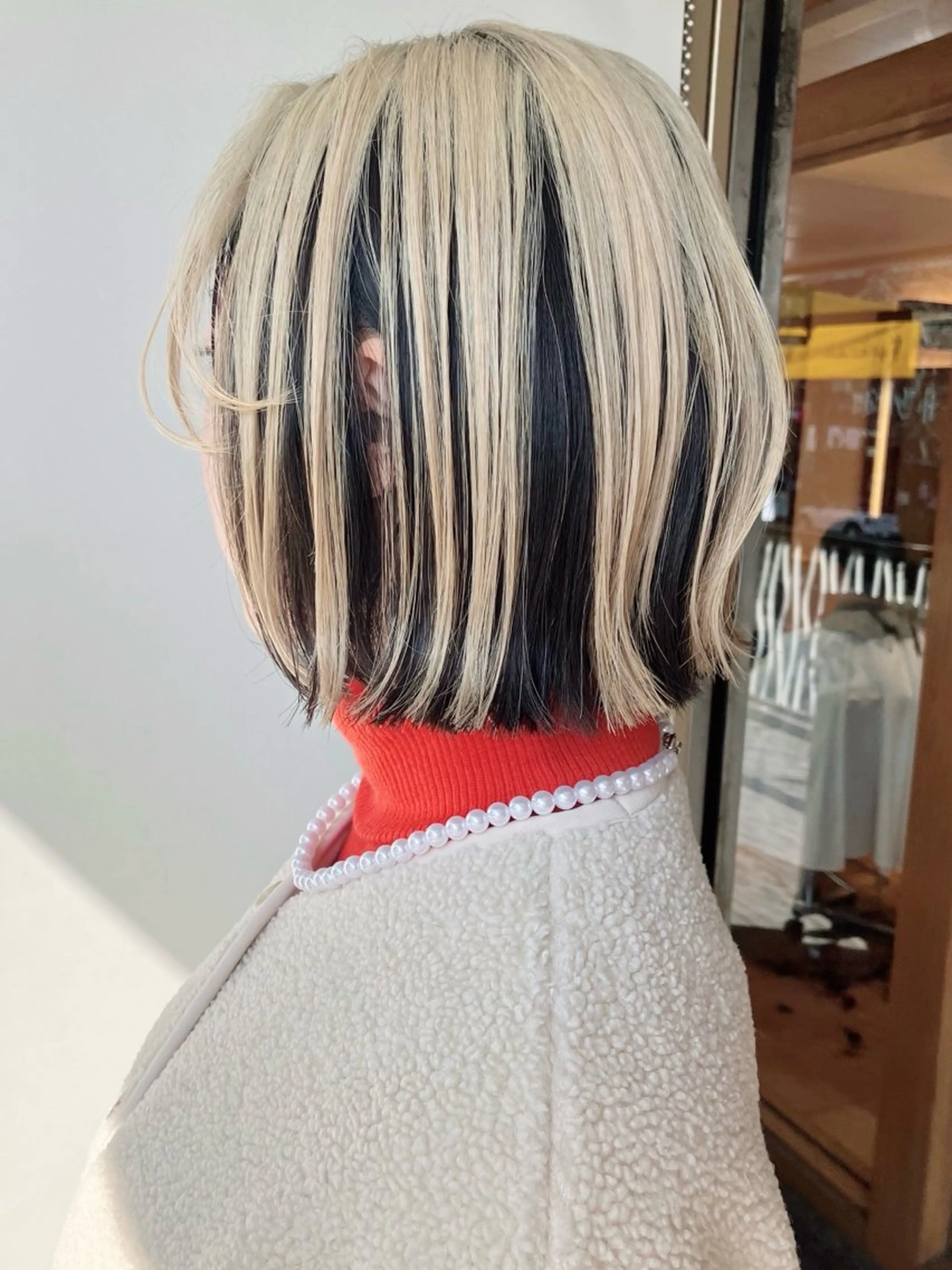 ミディアム 顔まわりレイヤー 姫カット レイヤーカット カット ヘアカラー fumikaブリーチ /ウルフのヘアスタイル